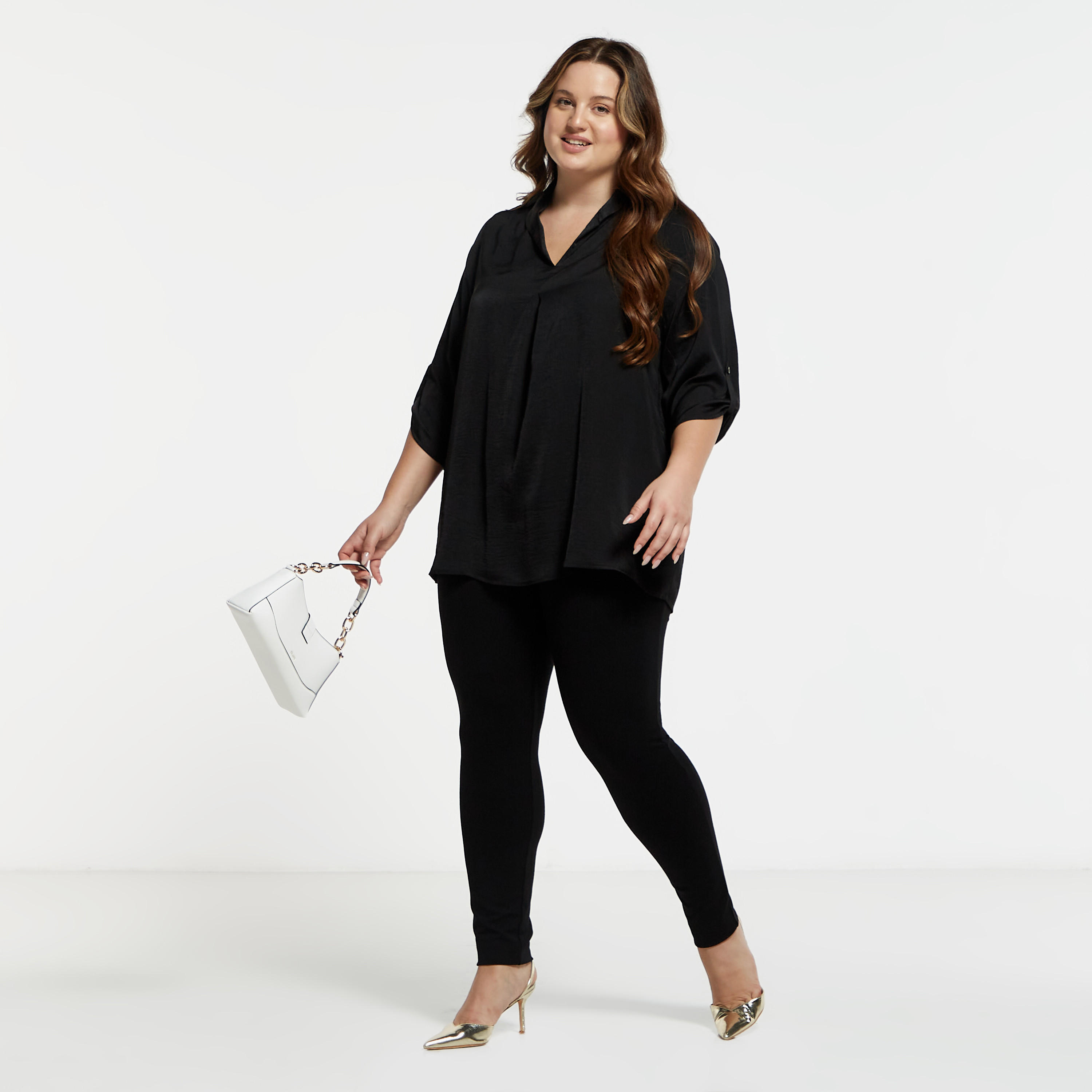 بلوزة مقاس كبير سادة بياقة عادية وأكمام ملفوفة للأعلى-women-clothing-shirtsandblouses-blouses-image-2