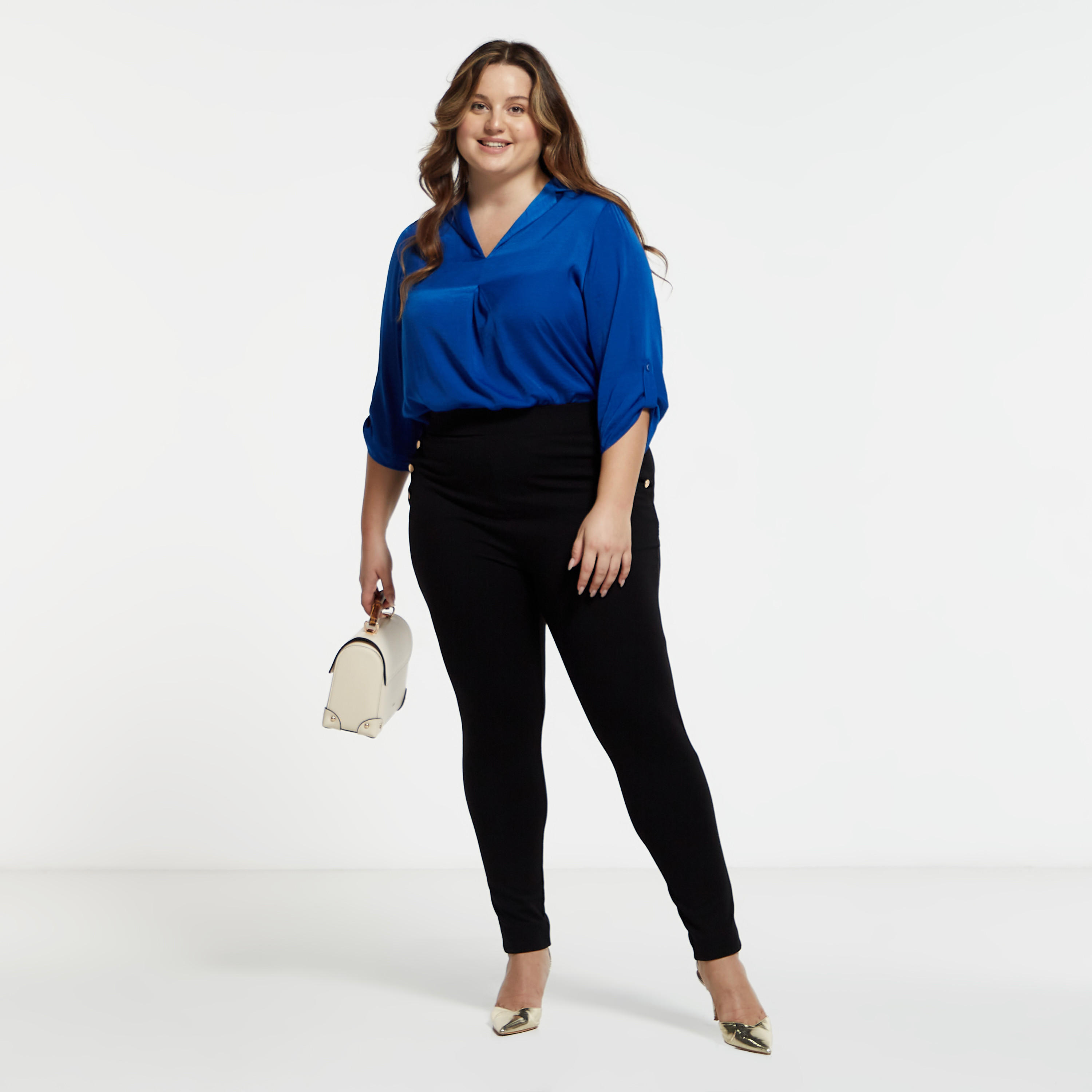 بلوزة مقاس كبير سادة بياقة عادية وأكمام ملفوفة للأعلى-women-clothing-shirtsandblouses-blouses-image-6