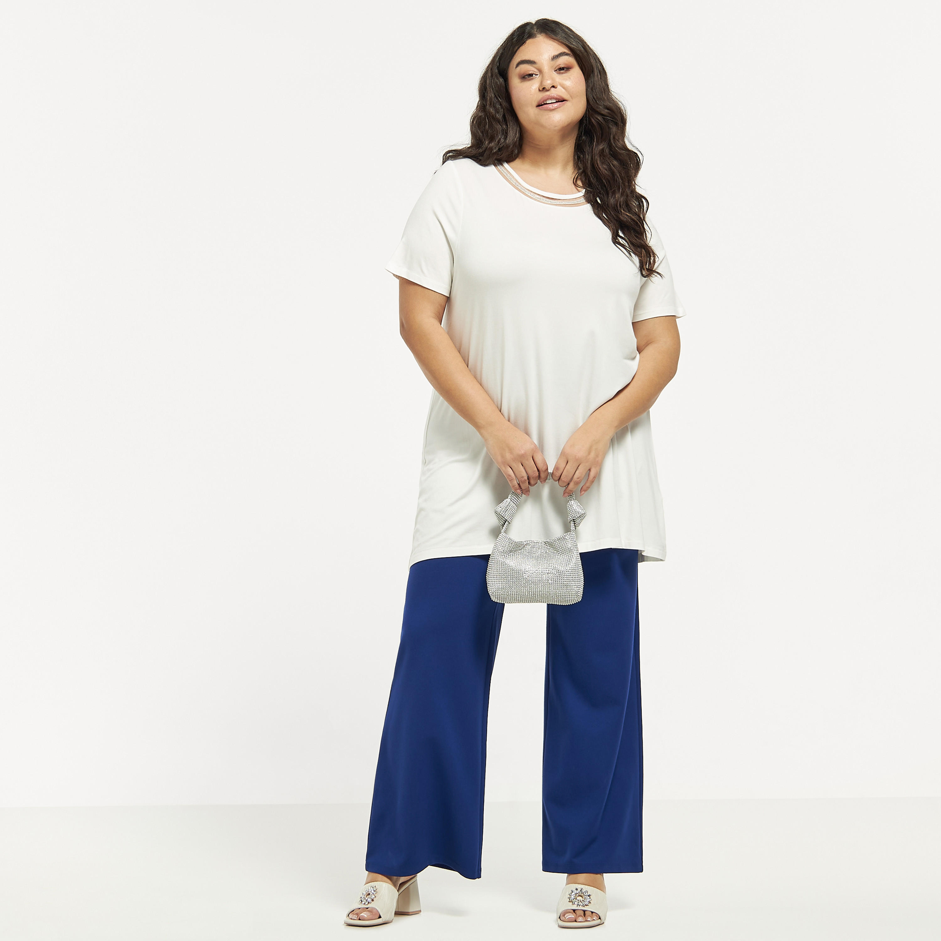 تيشيرت مقاس كبير سادة بأكمام قصيرة وتفاصيل دانتيل وشبكة-women-clothing-tshirts-image-2