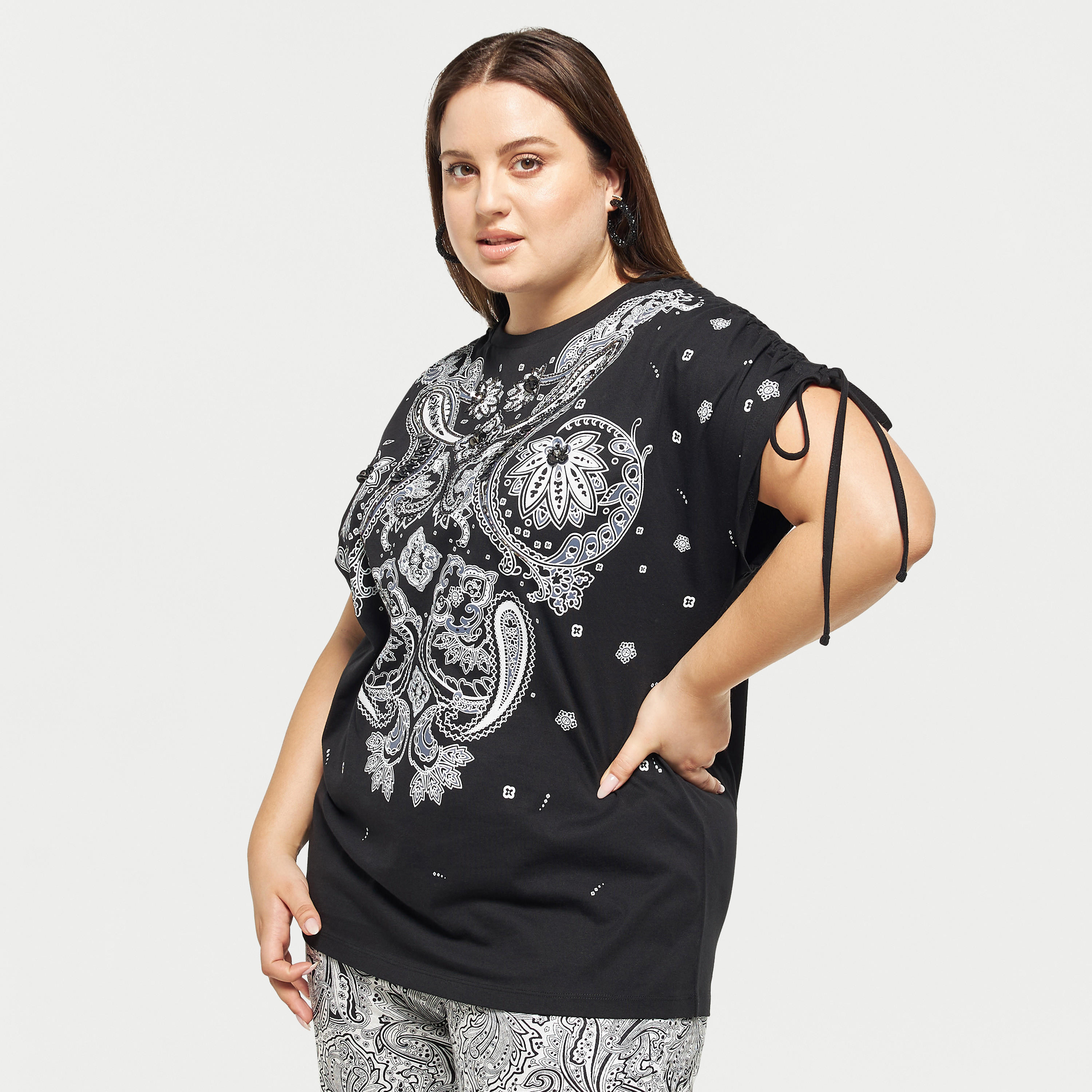 بلوزة مقاس كبير مطرزة بياقة ضيّقة ورباط -women-clothing-tshirts-image-1