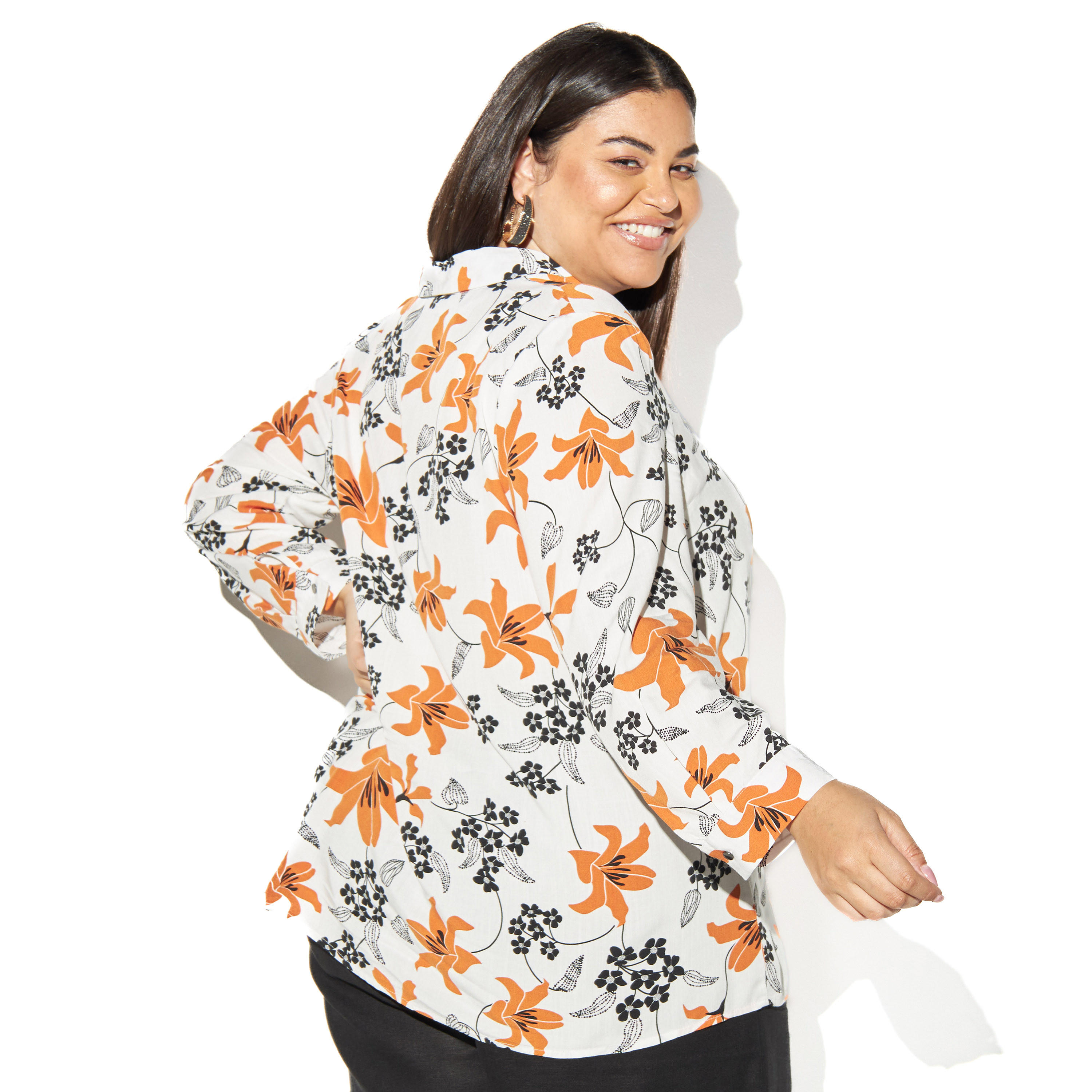 قميص مقاس كبير بأكمام طويلة وطبعات زهرية-women-clothing-shirtsandblouses-blouses-image-7