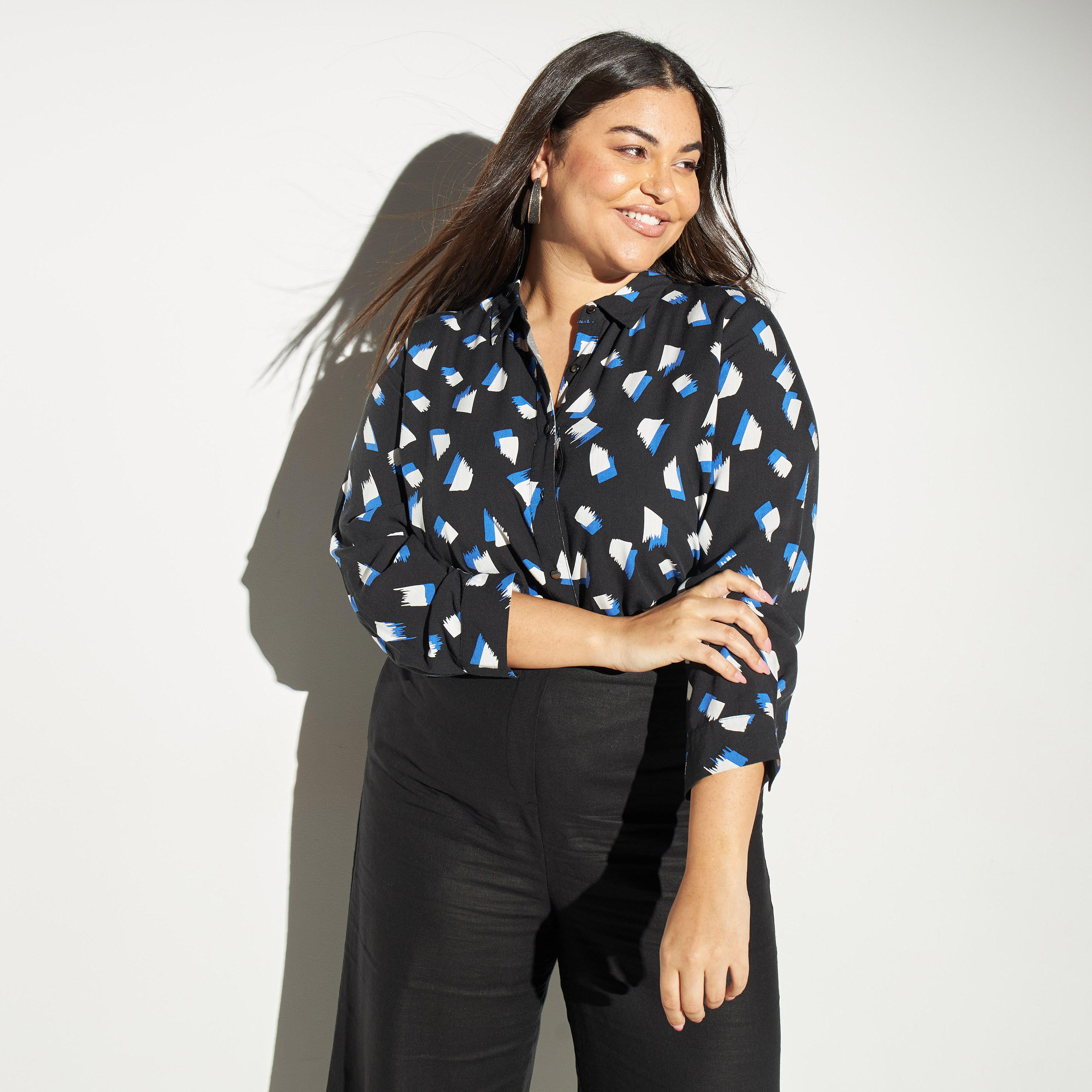 قميص مقاس كبير بأكمام طويلة وطبعات-women-clothing-shirtsandblouses-blouses-image-1