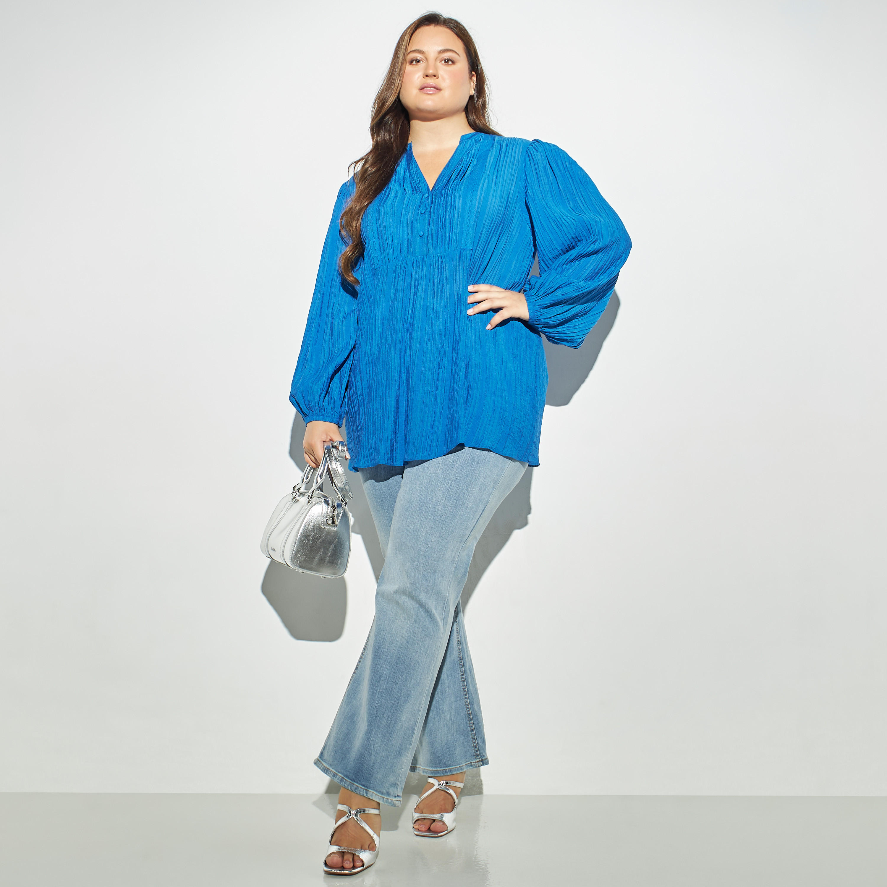 بلوزة بارزة الملمس بطيات وأكمام كبيرة-women-clothing-shirtsandblouses-blouses-image-2