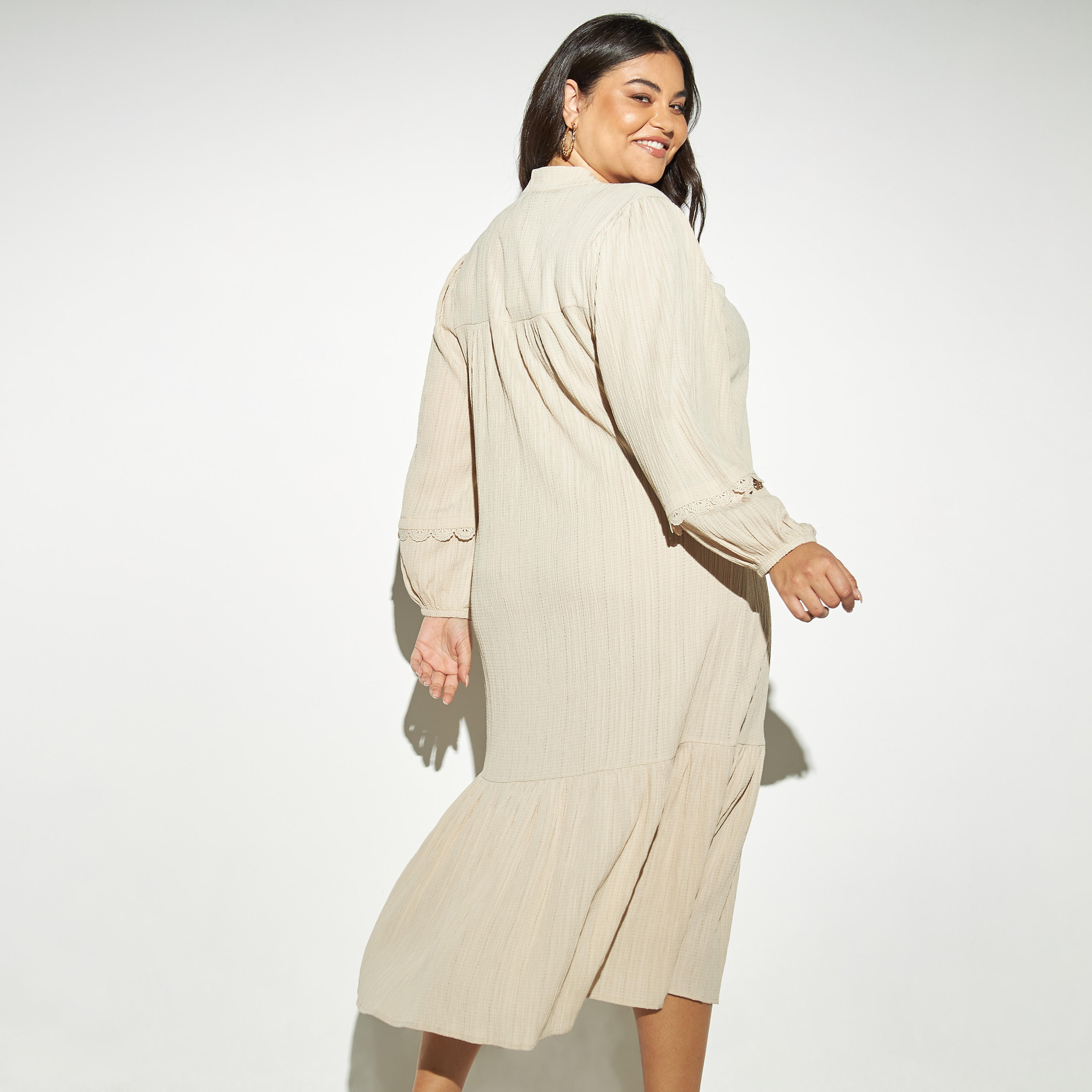 فستان مزركش بمقاسات كبيرة بأكمام كبيرة وتفاصيل متدرجة-women-clothing-dresses-image-3