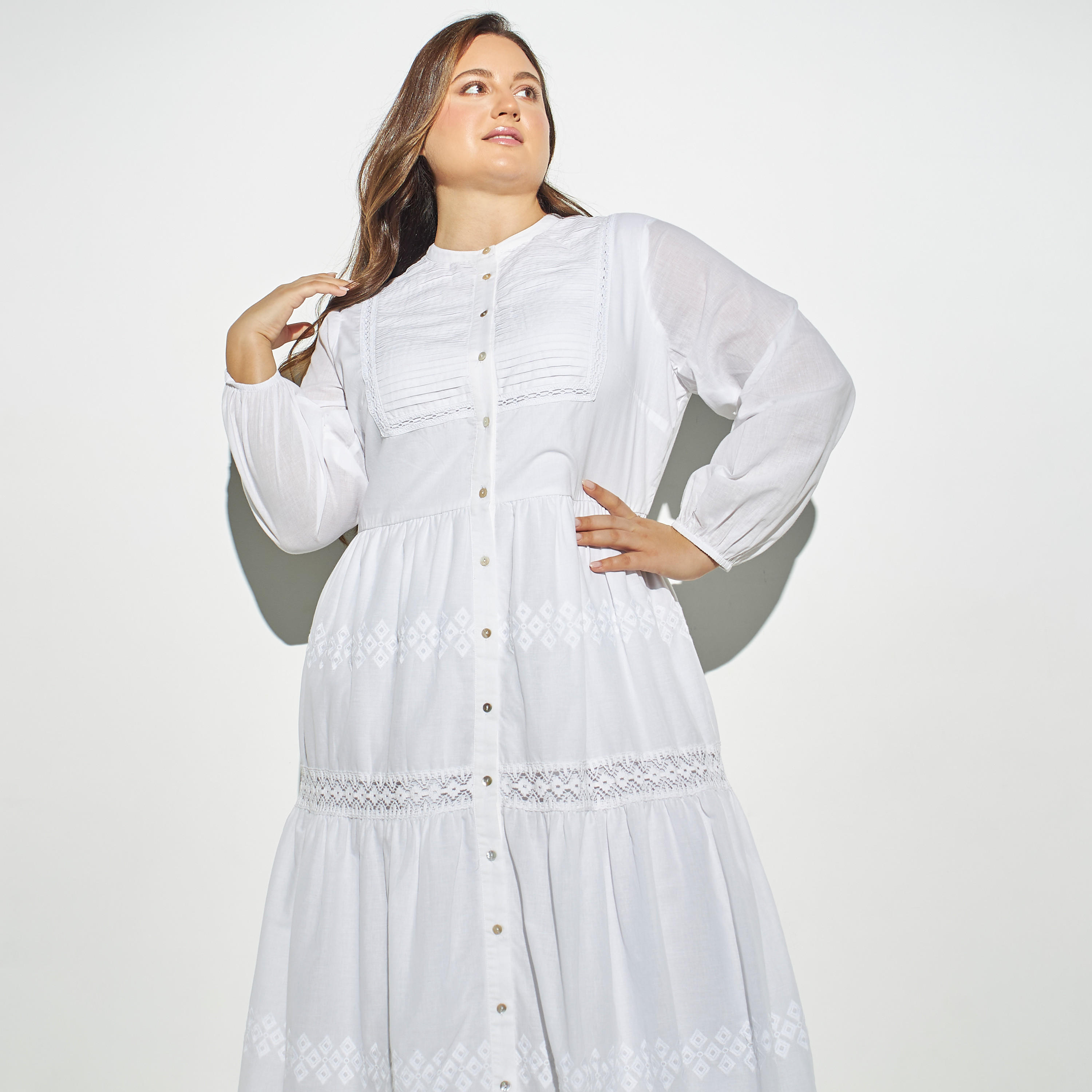 فستان مقاس كبير متعدد الطبقات بأزرار وتفاصيل دانتيل-women-clothing-dresses-image-2