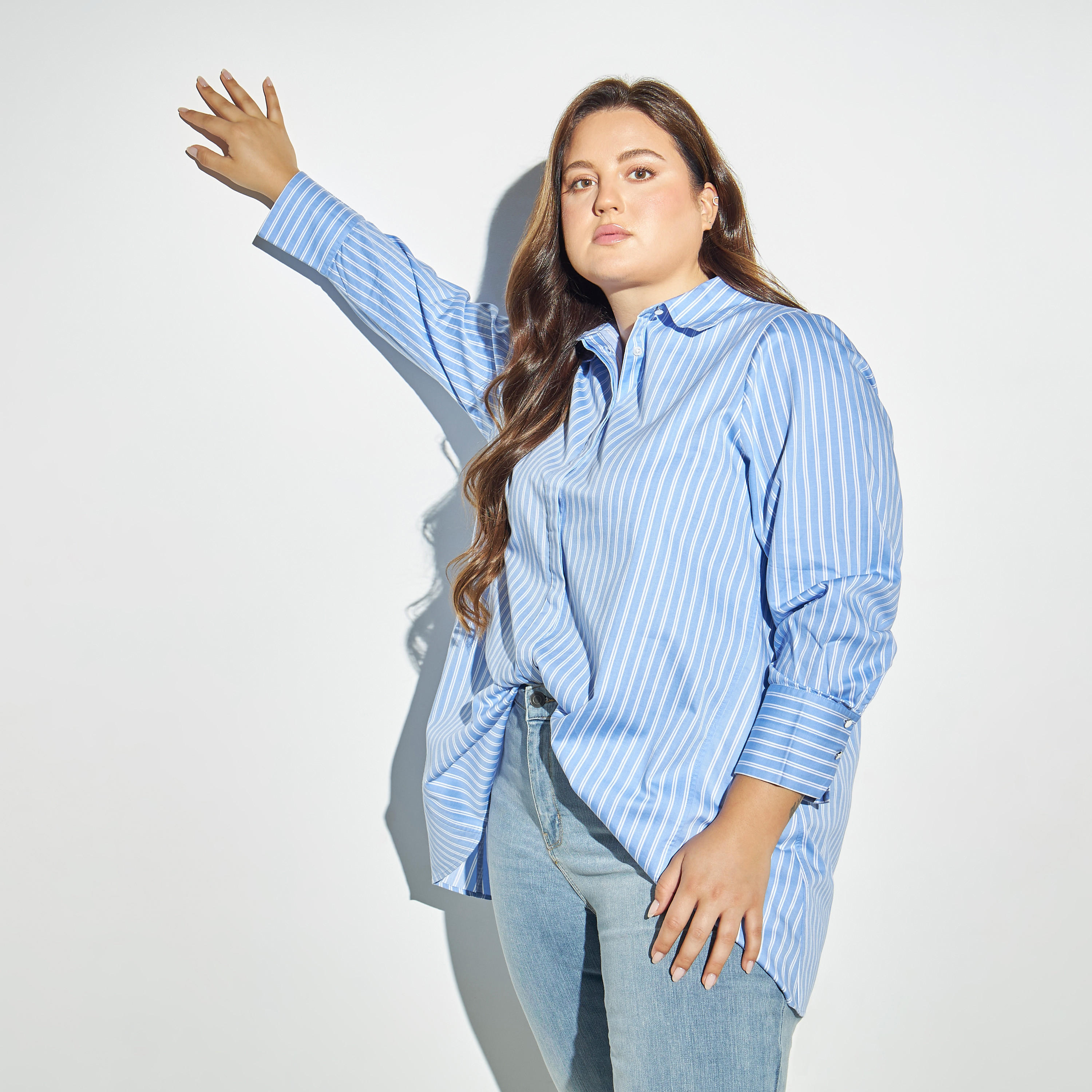قميص مقلّم مقاس كبير بأكمام طويلة-women-clothing-shirtsandblouses-blouses-image-1