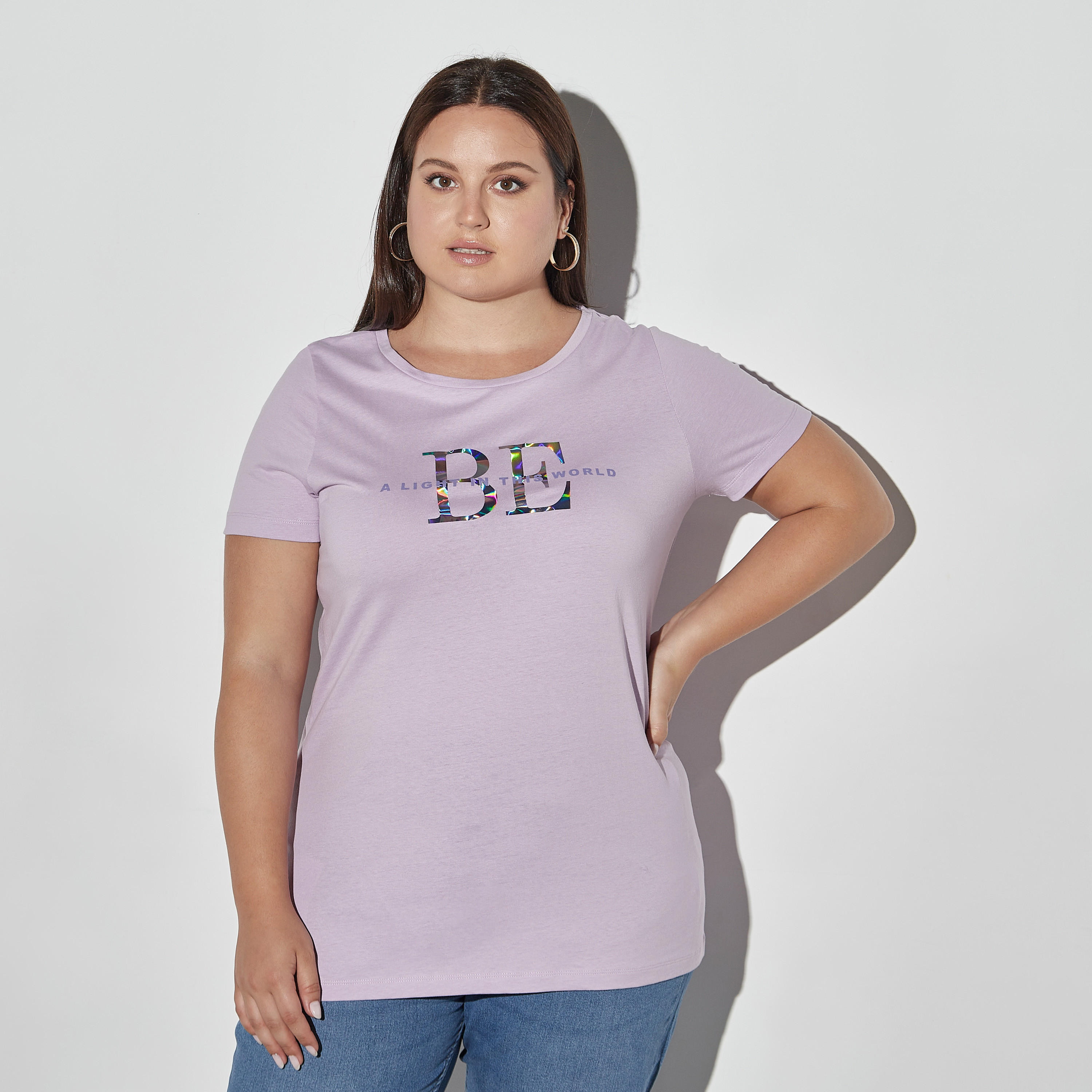 تيشيرت مقاس واسع بأكمام قصيرة وياقة مستديرة وطبعات-women-clothing-tshirts-image-1