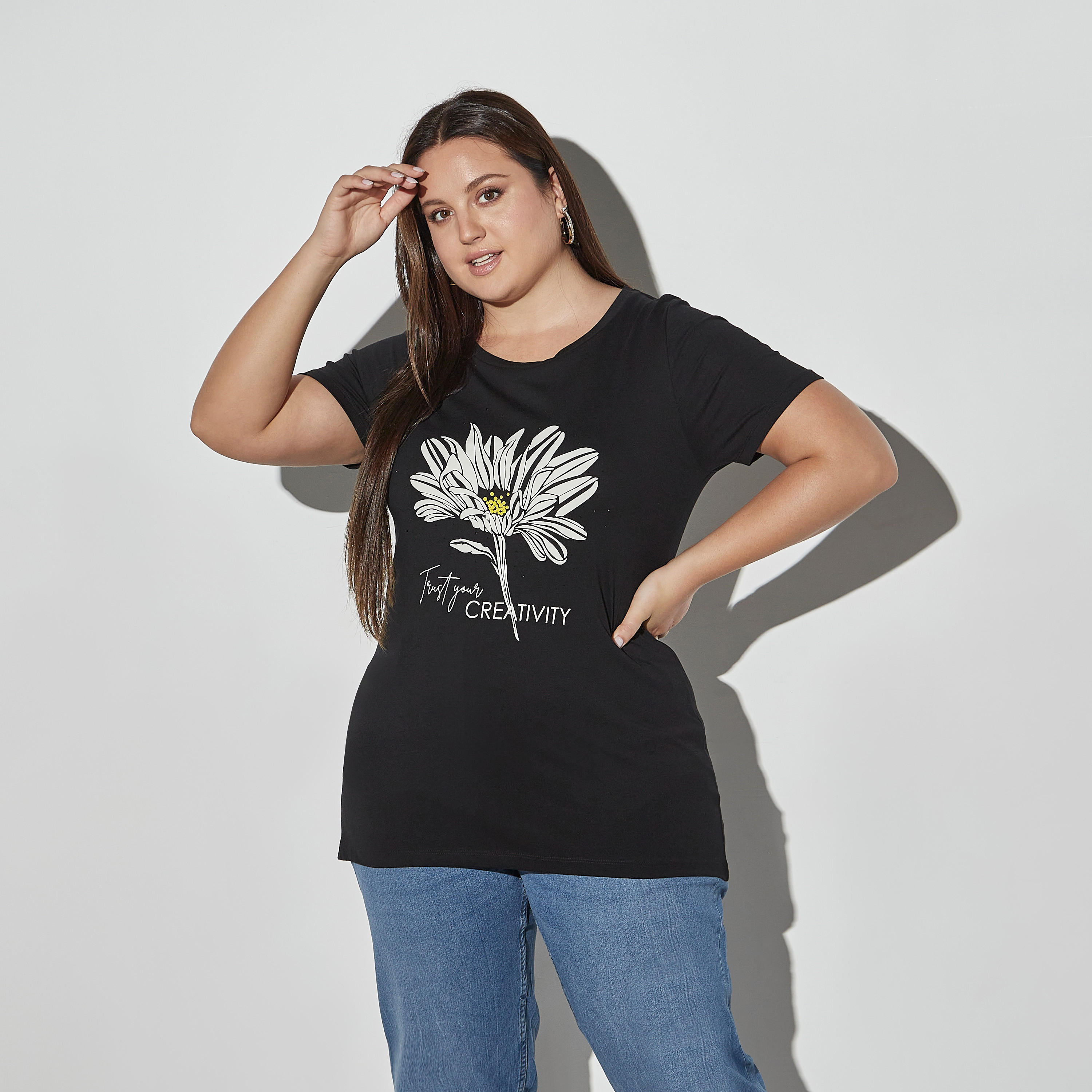 تيشيرت مقاس كبير بياقة مستديرة وأكمام قصيرة وطبعات أزهار-women-clothing-tshirts-image-1