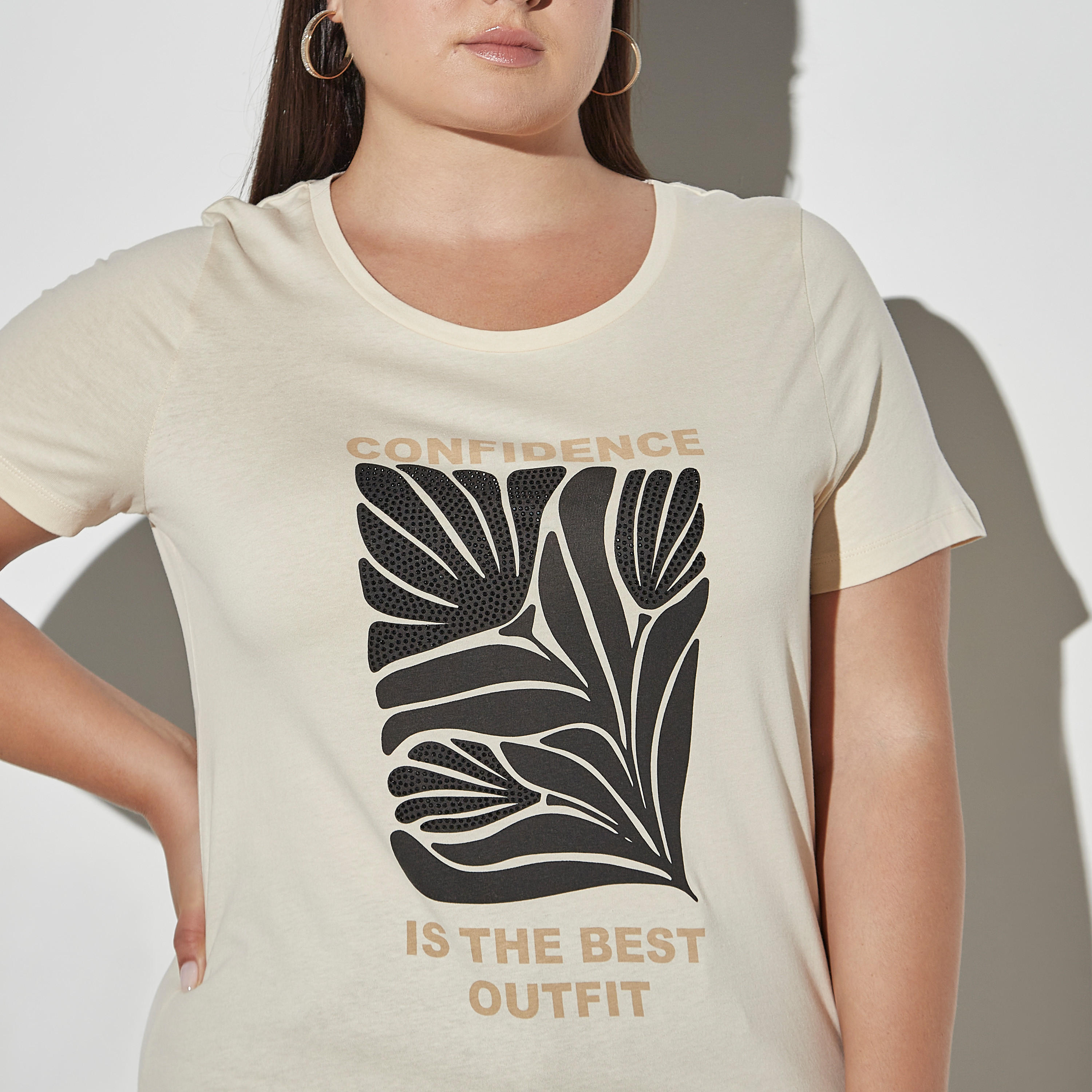 تيشيرت مقاس كبير بأكمام قصيرة وياقة مستديرة وطبعات-women-clothing-tshirts-image-1