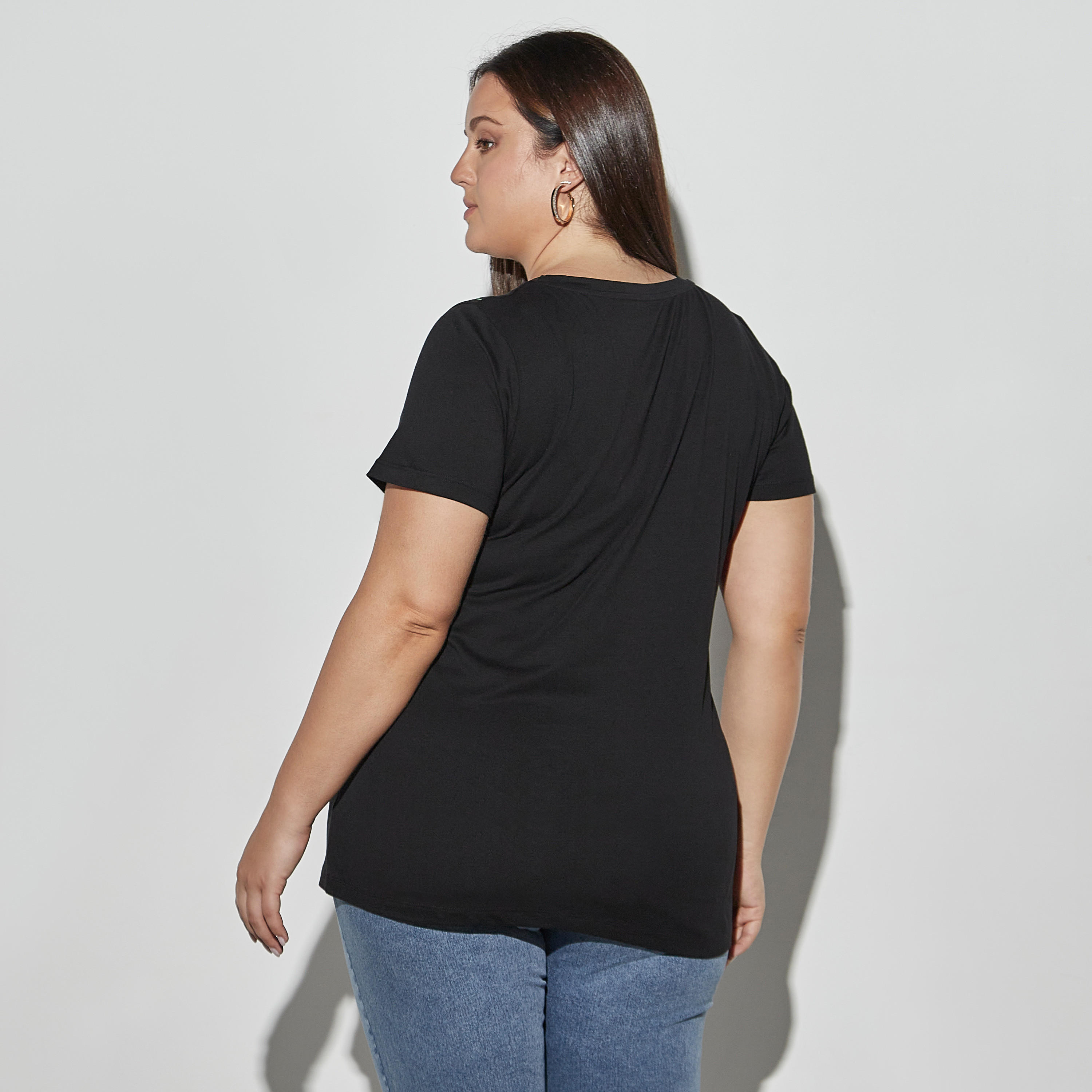 تيشيرت مقاس واسع بأكمام قصيرة وياقة مستديرة وطبعات-women-clothing-tshirts-image-3