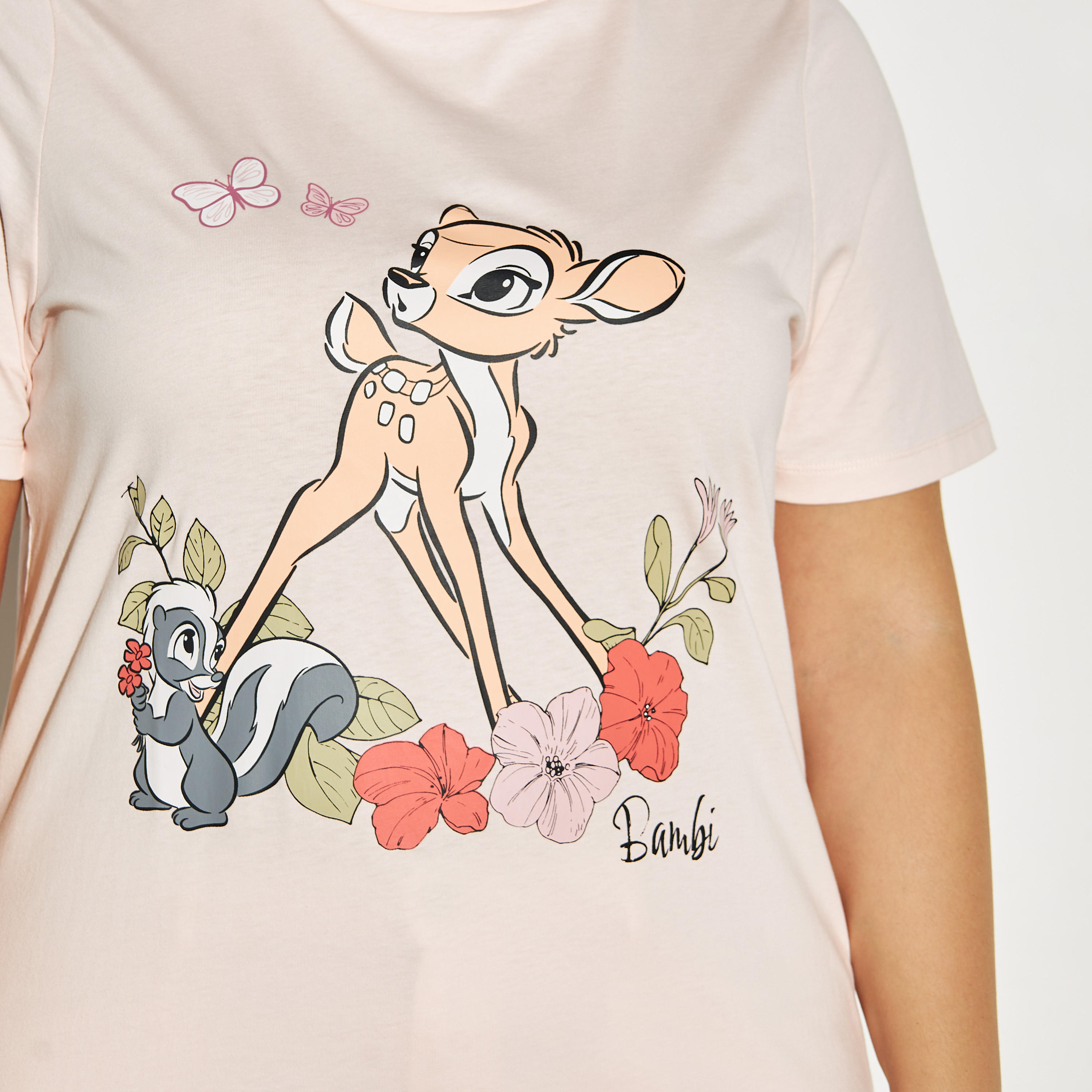 تيشيرت مقاس واسع بطبعات وياقة ضيقة-women-clothing-tshirts-image-3