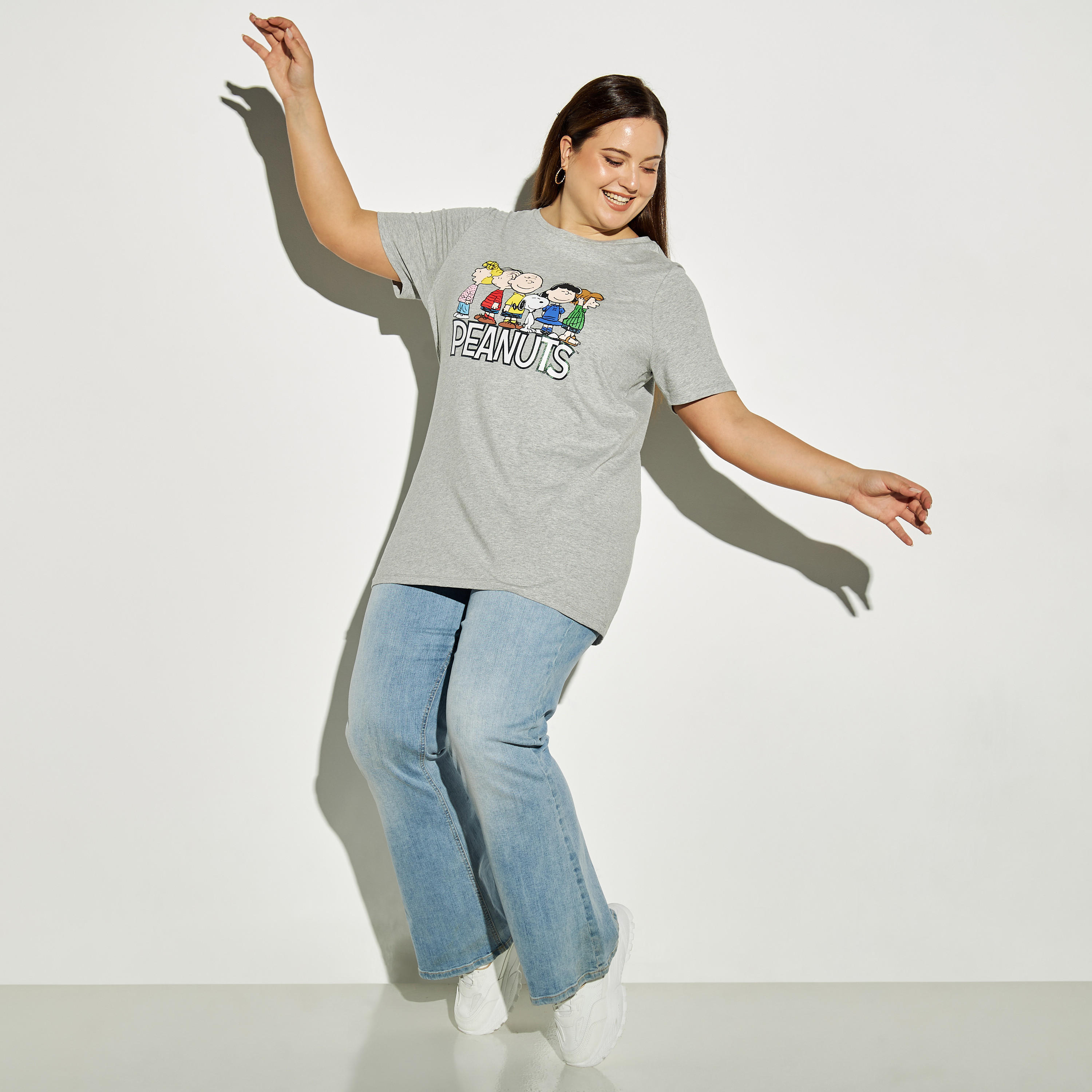 Plus Size Peanuts Print Round Neck T-shirt-women-clothing-tshirts-image-2
