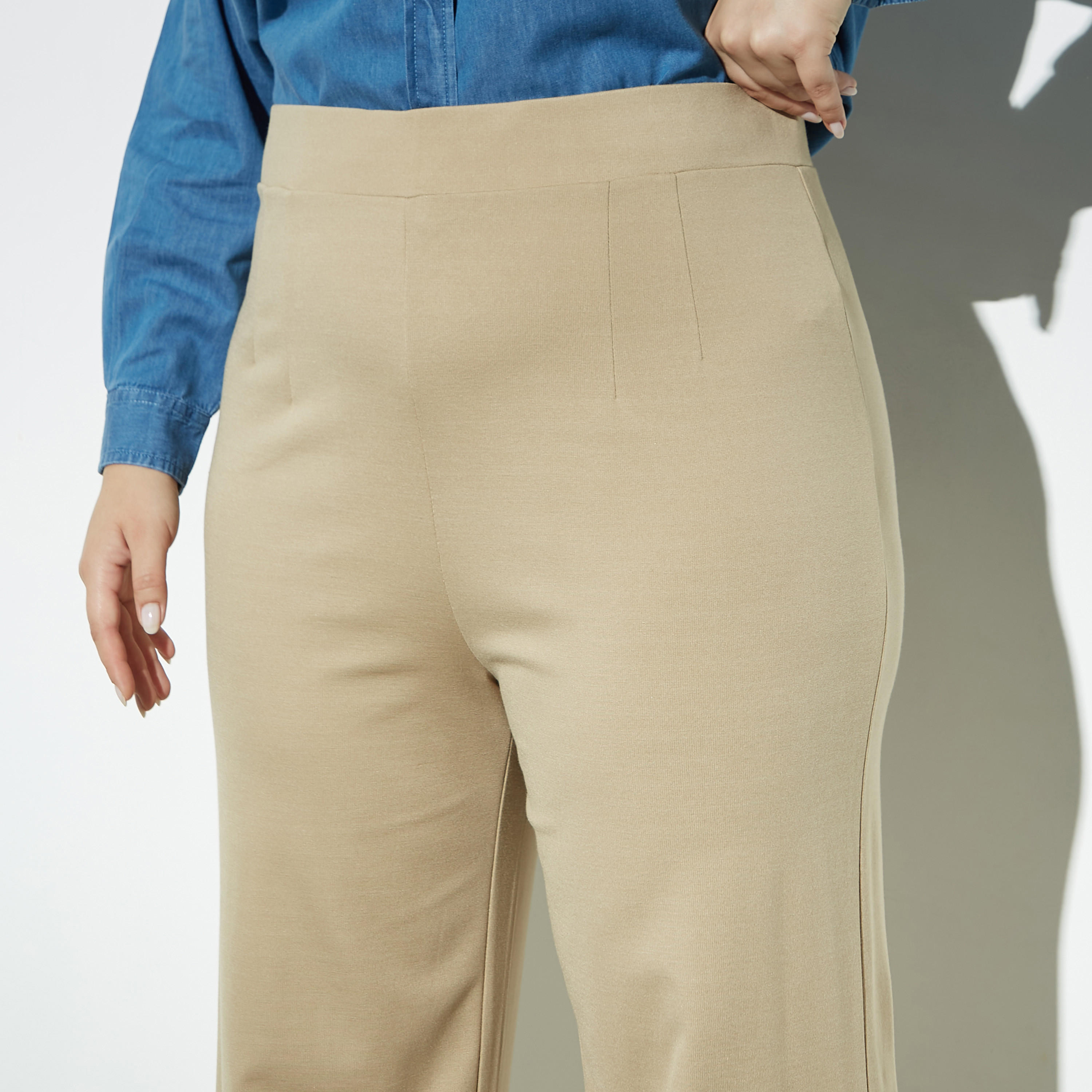 بنطلون مقاس كبير سادة واسع بخصر مطاطي مرتفع-women-clothing-bottoms-trousers-image-1