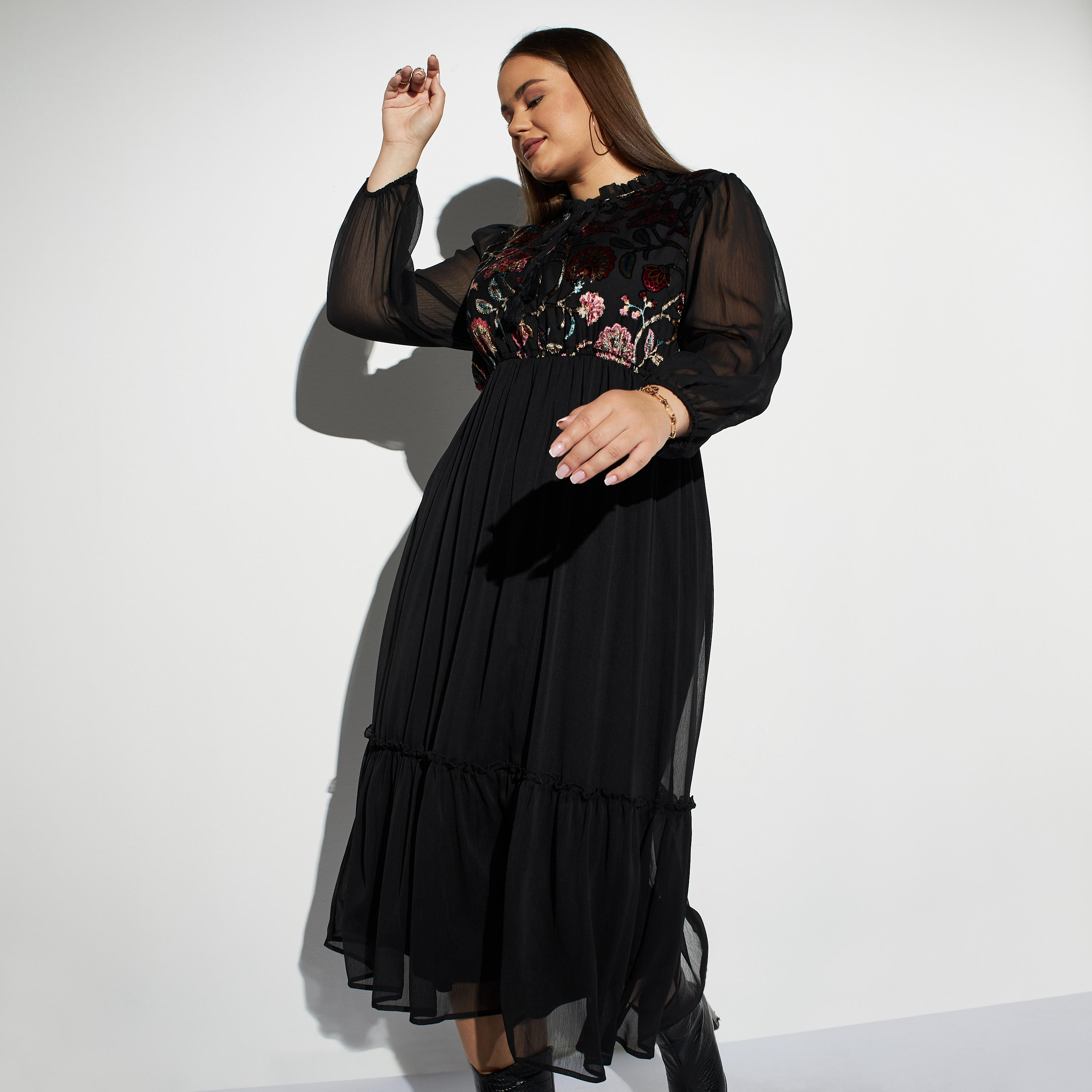 فستان مقاس كبير ميدي بتفاصيل أزهار وأربطة وأكمام طويلة-women-clothing-dresses-image-2