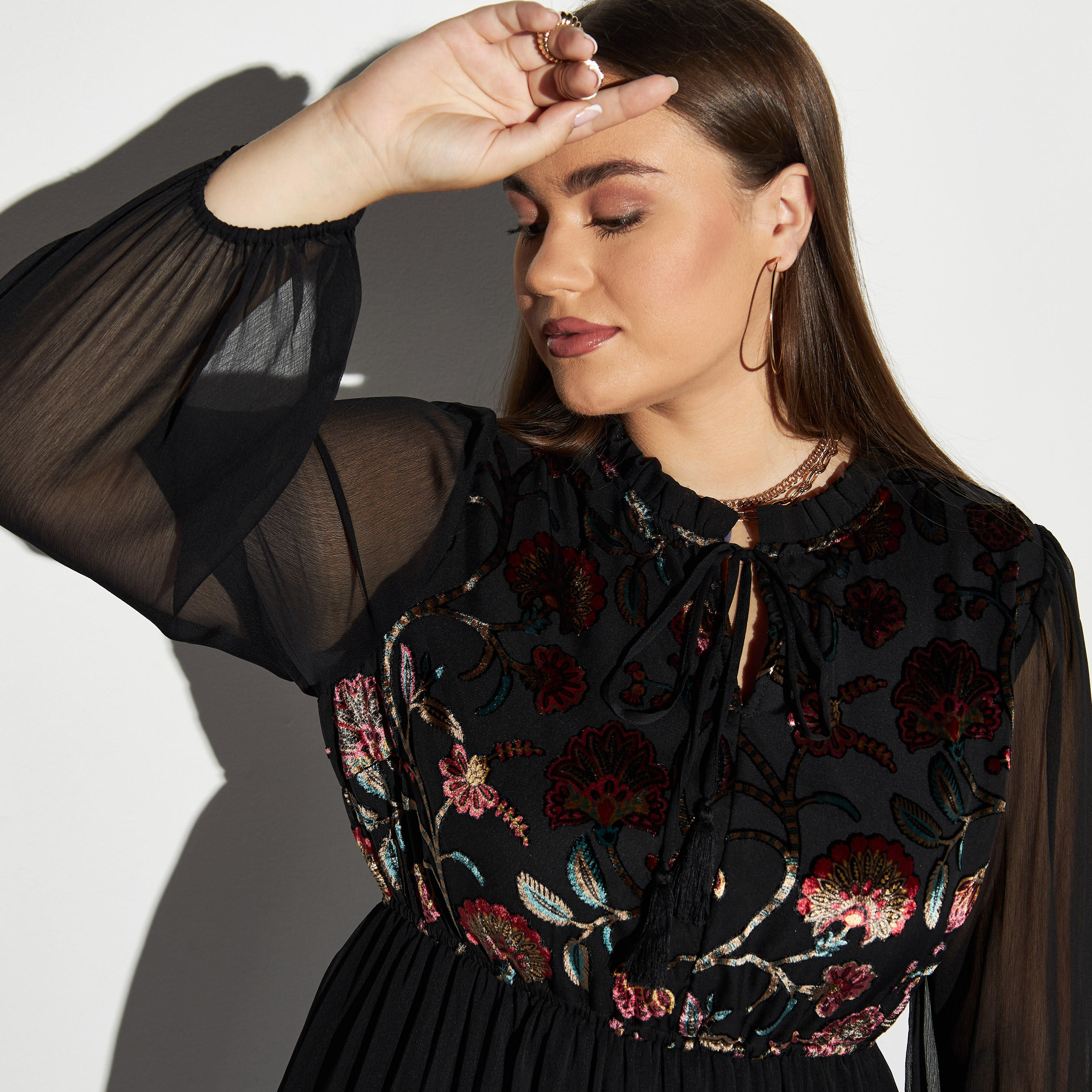 فستان مقاس كبير ميدي بتفاصيل أزهار وأربطة وأكمام طويلة-women-clothing-dresses-image-4