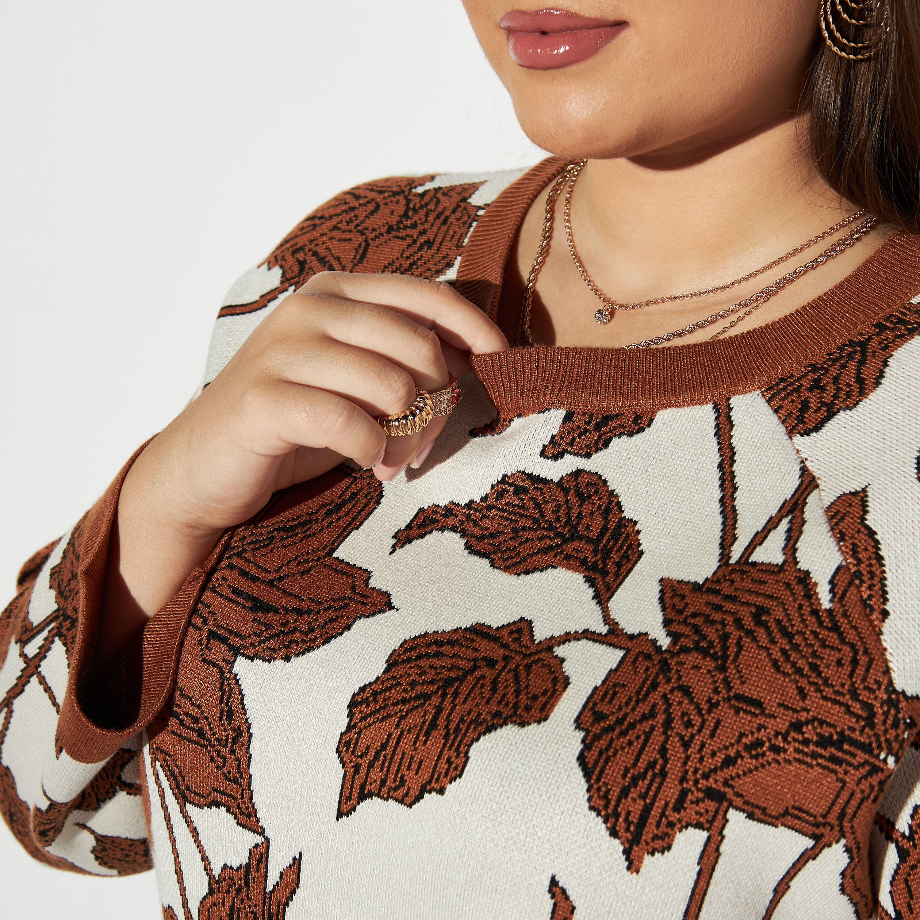 كنزة مقاس كبير بارزة الملمس بأكمام طويلة وتصميم أزهار-women-winterwear-cardigansandjumpers-cardigans-image-4