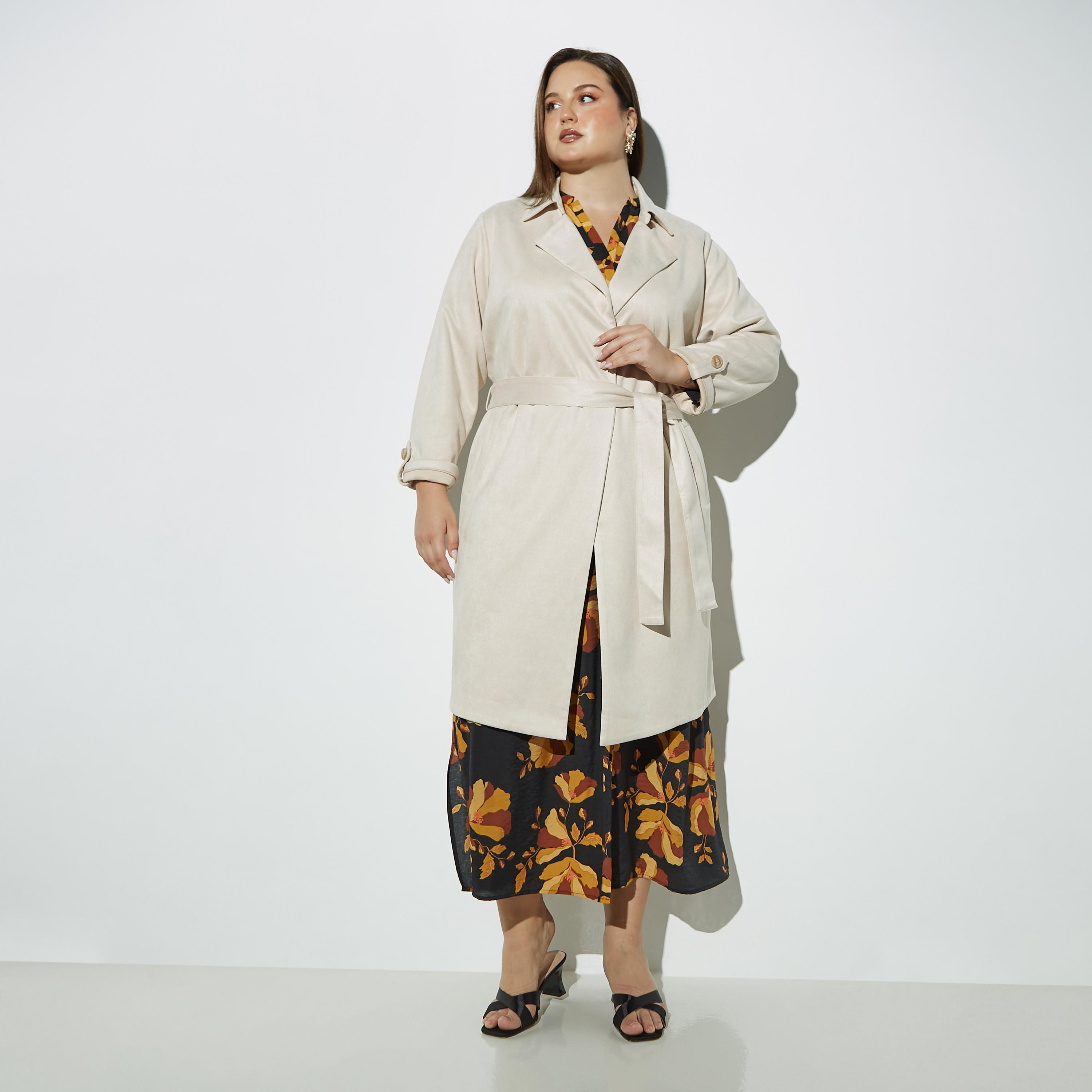 معطف مقاس كبير سويدي سادة بحزام ربط وجيوب-women-clothing-coatsandjackets-coats-image-4