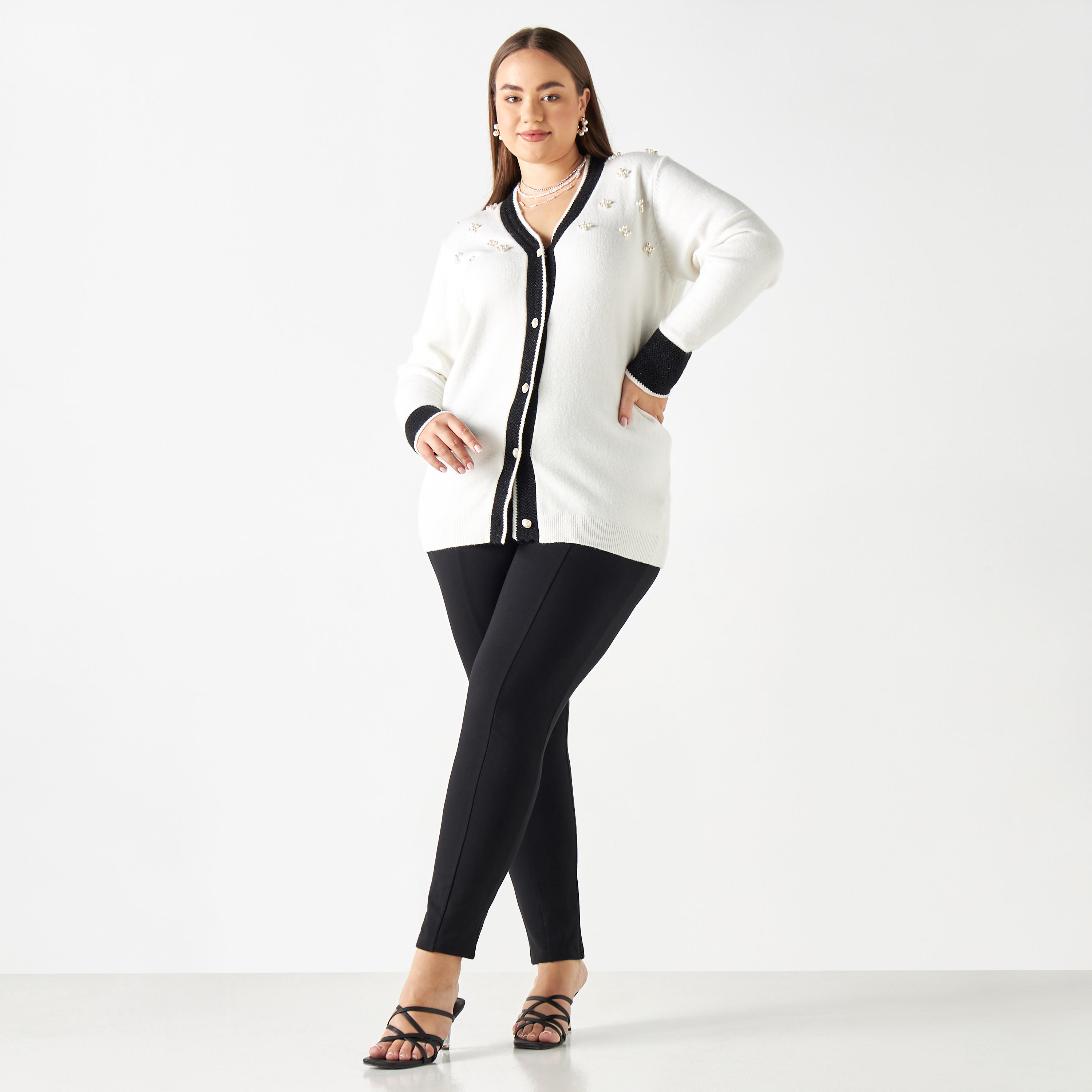 كارديجان مزيّن مقاس واسع-women-winterwear-cardigansandjumpers-cardigans-image-3