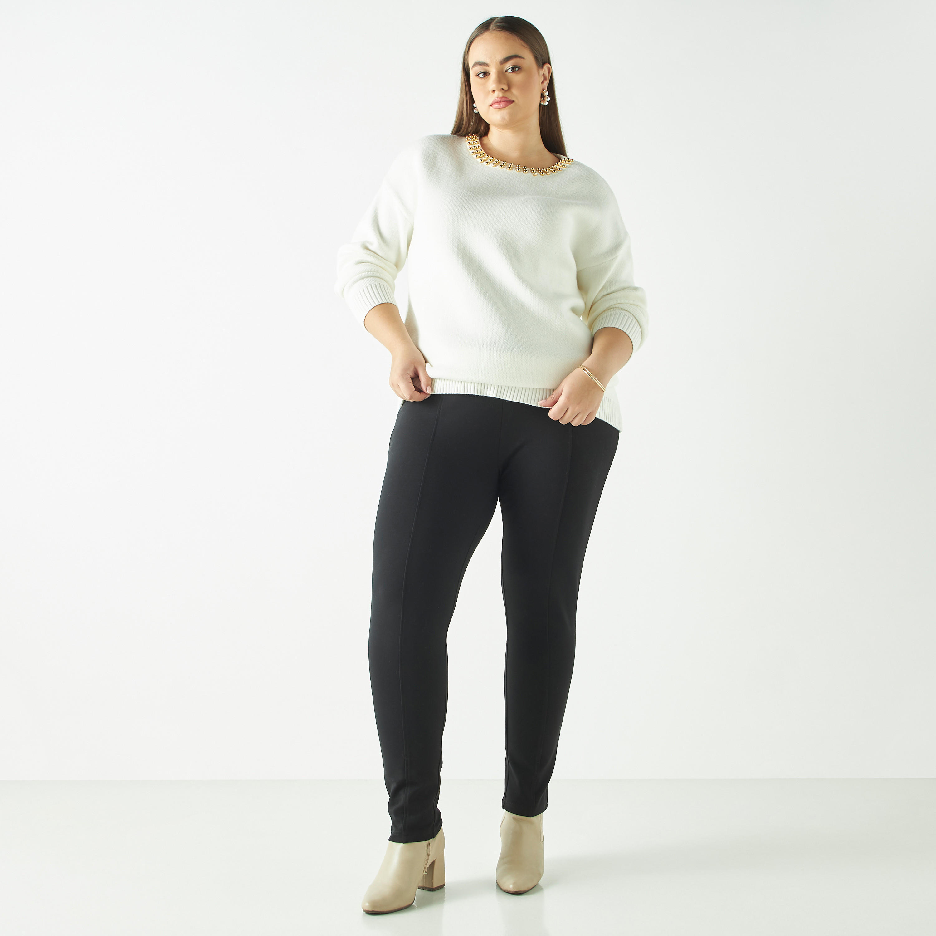 بنطلون تريقنز سادة مقاس كبير بزينة معدنية-women-clothing-bottoms-leggings-image-3