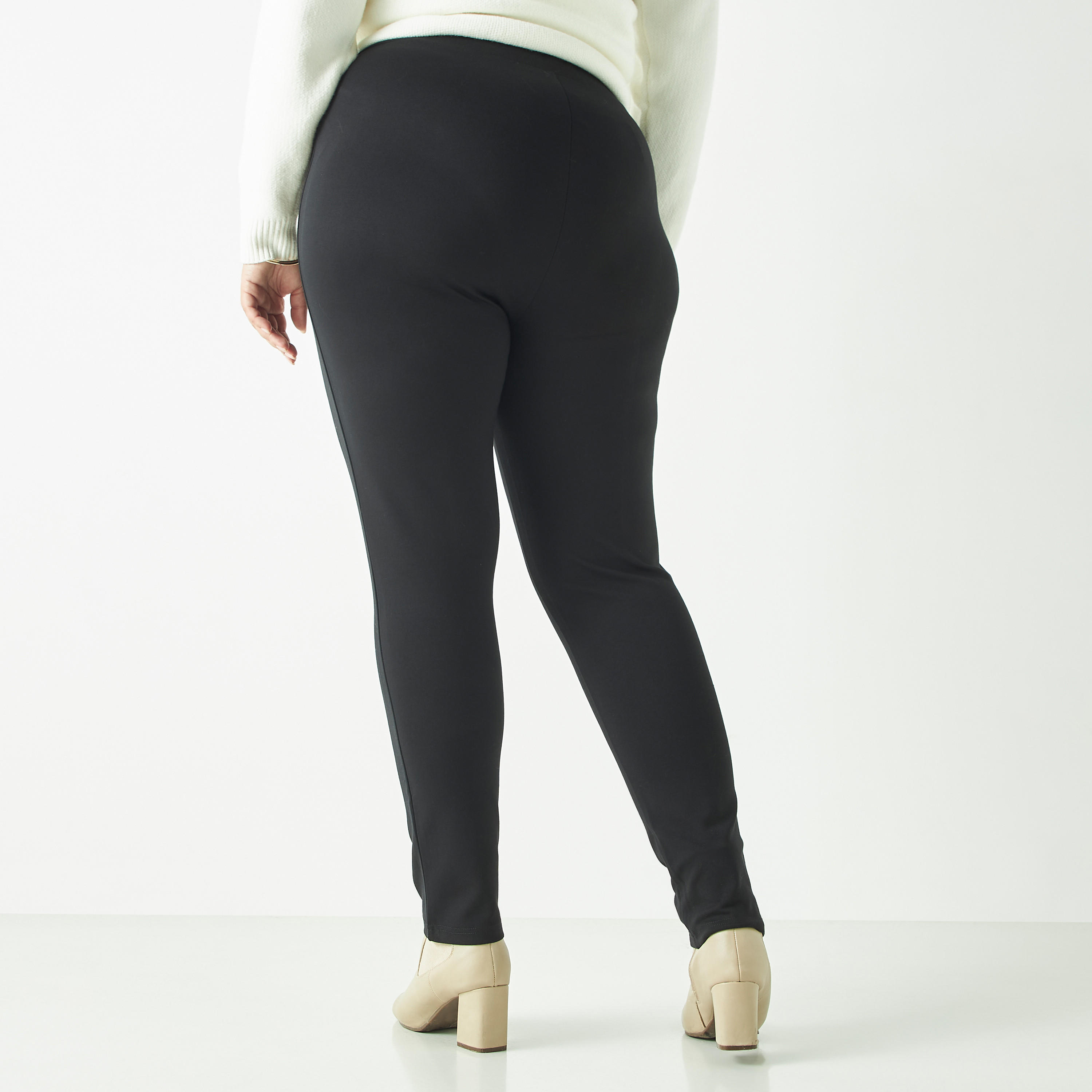 بنطلون تريقنز سادة مقاس كبير بزينة معدنية-women-clothing-bottoms-leggings-image-2
