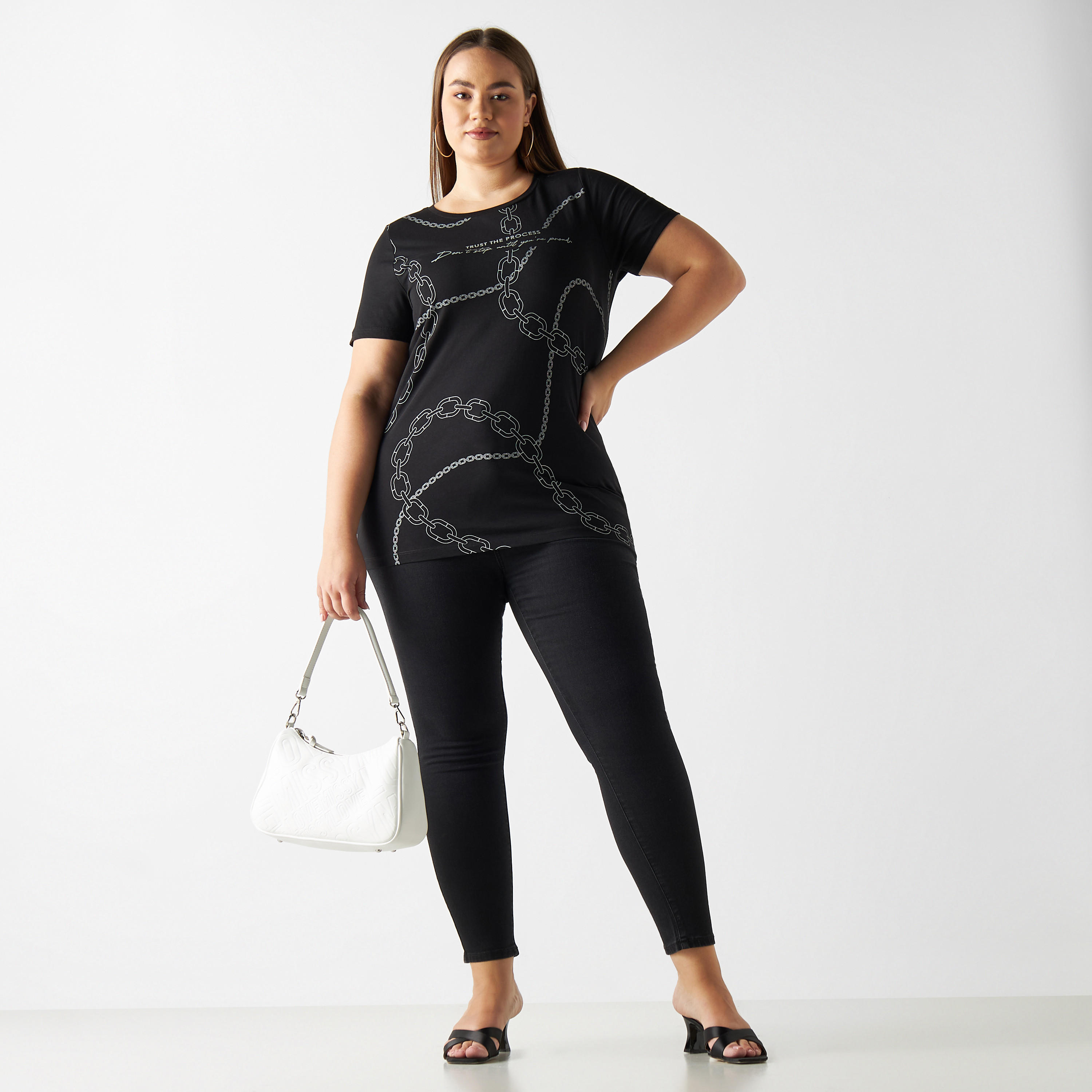 تيشيرت مقاس كبير بأكمام قصيرة وياقة مستديرة وطبعات-women-clothing-tshirts-image-3
