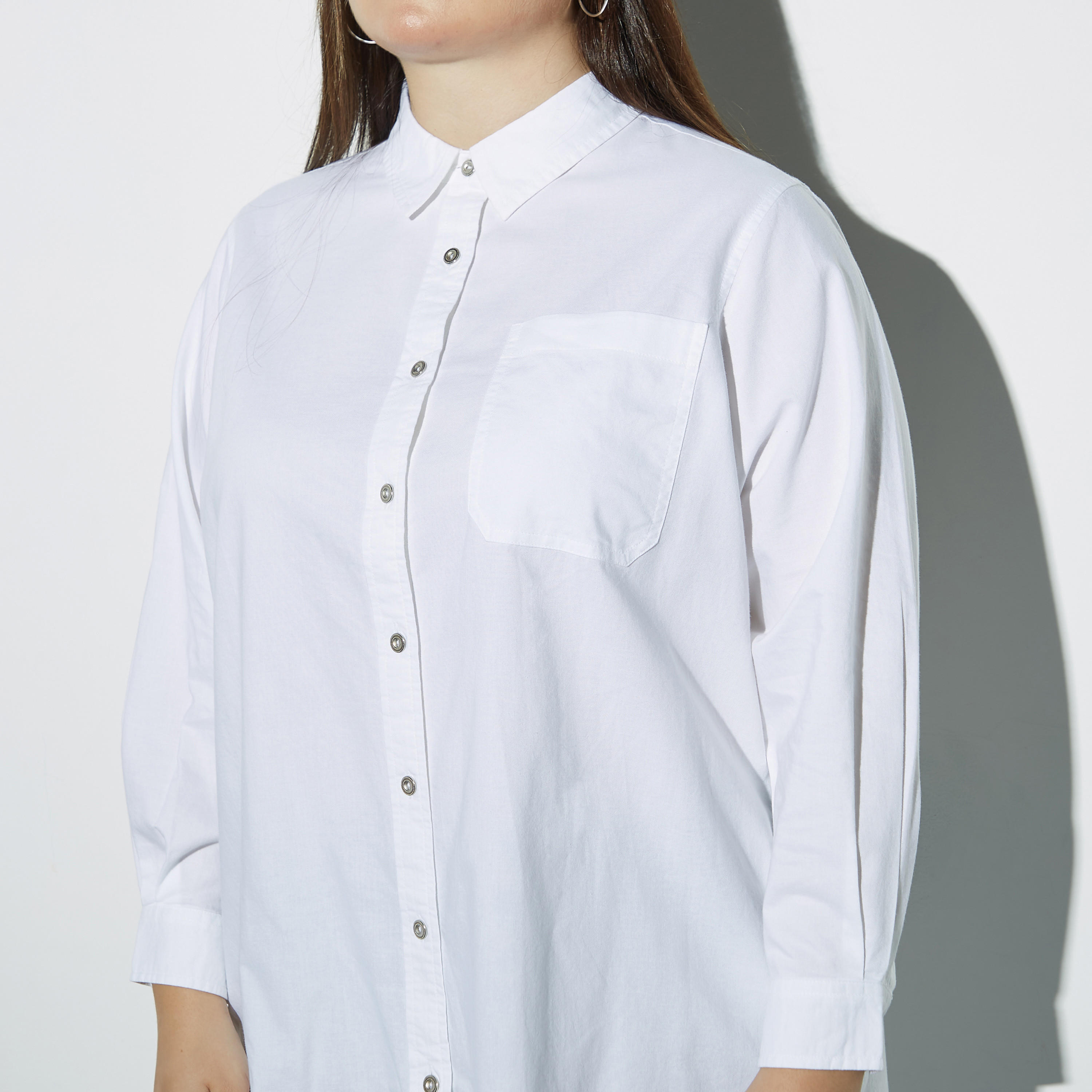 قميص بأكمام طويلة وحواف غير مستوية-women-clothing-shirtsandblouses-blouses-image-1