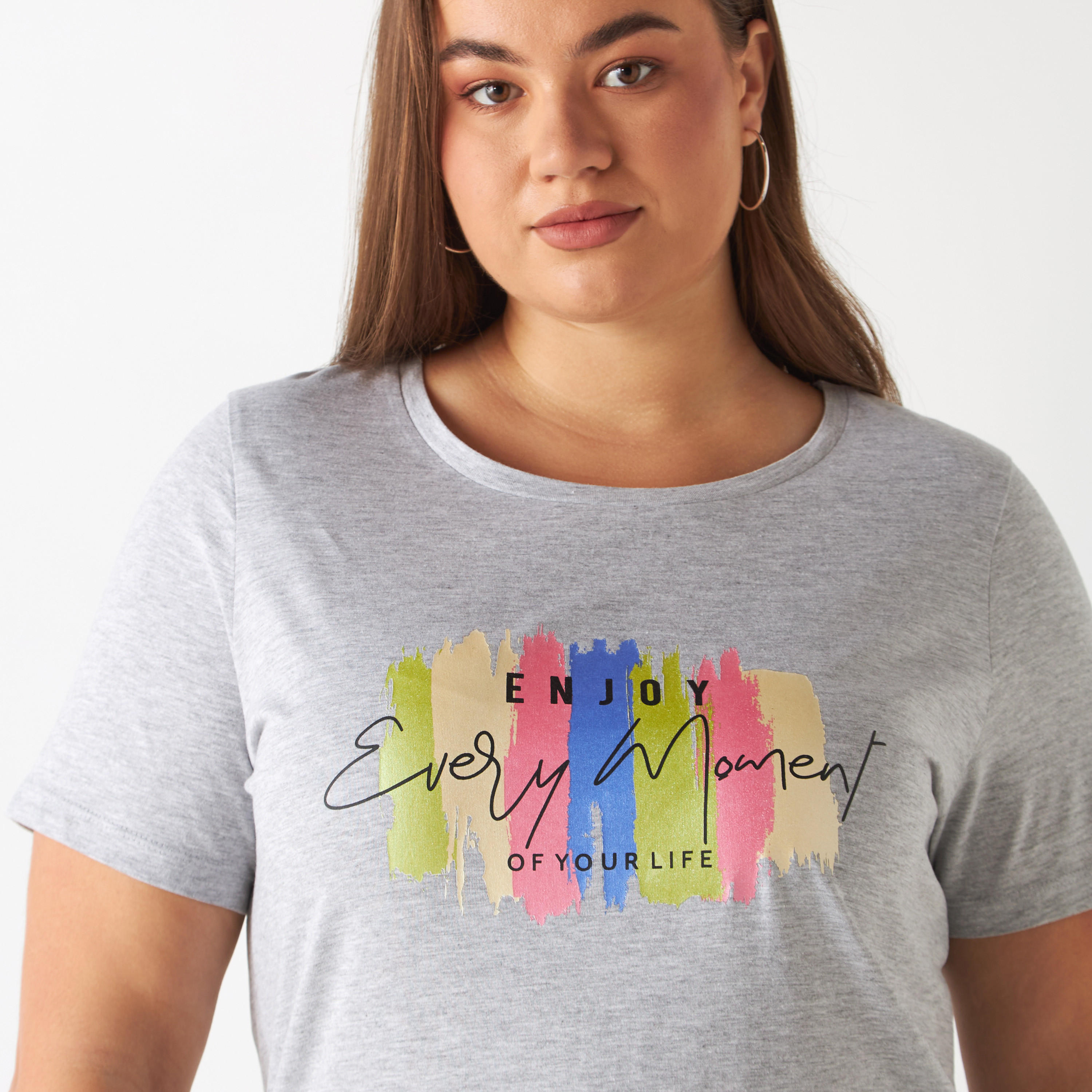 تيشيرت مقاس كبير بأكمام قصيرة وياقة ضيقة وطبعات-women-clothing-tshirts-image-4