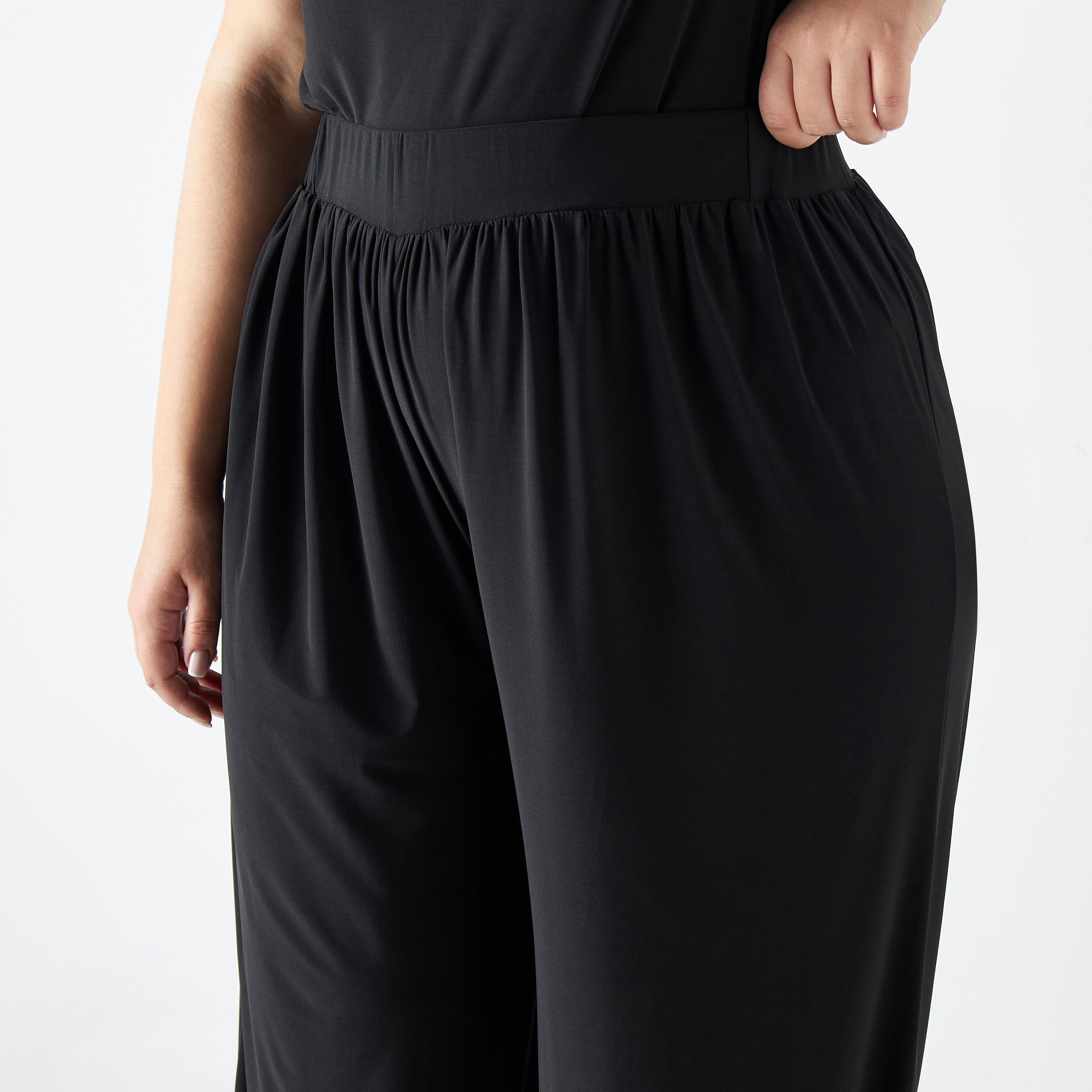 بنطلون سادة واسع الساقين بخصر مطاطي-women-clothing-bottoms-trousers-image-1