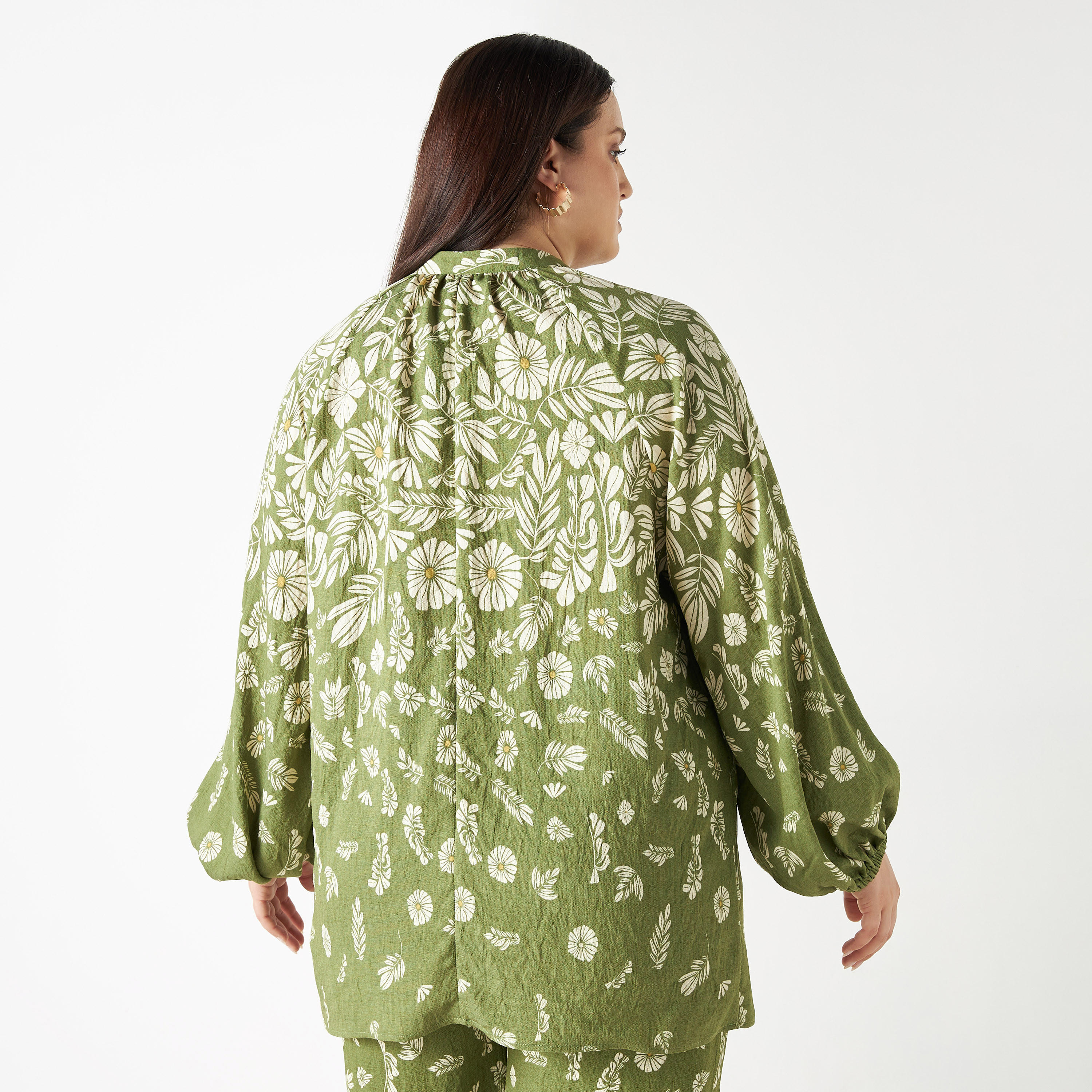 بلوزة مقاس كبير بأكمام منفوخة وطبعات أزهار وأربطة-women-clothing-shirtsandblouses-blouses-image-3