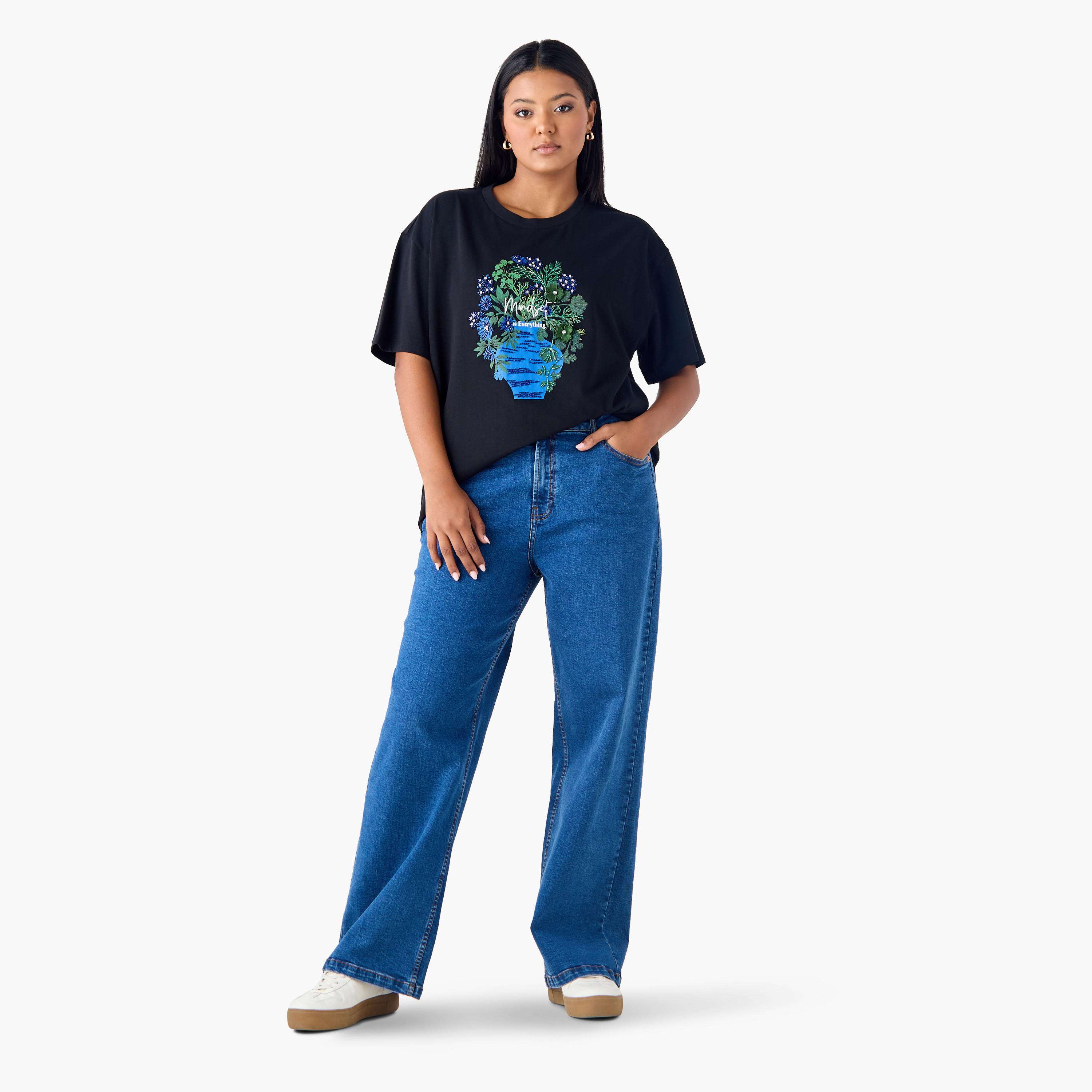 تيشيرت مزيّن زهور وياقة ضيقة مقاس كبير من أولا بوبكن-women-clothing-tshirts-image-2