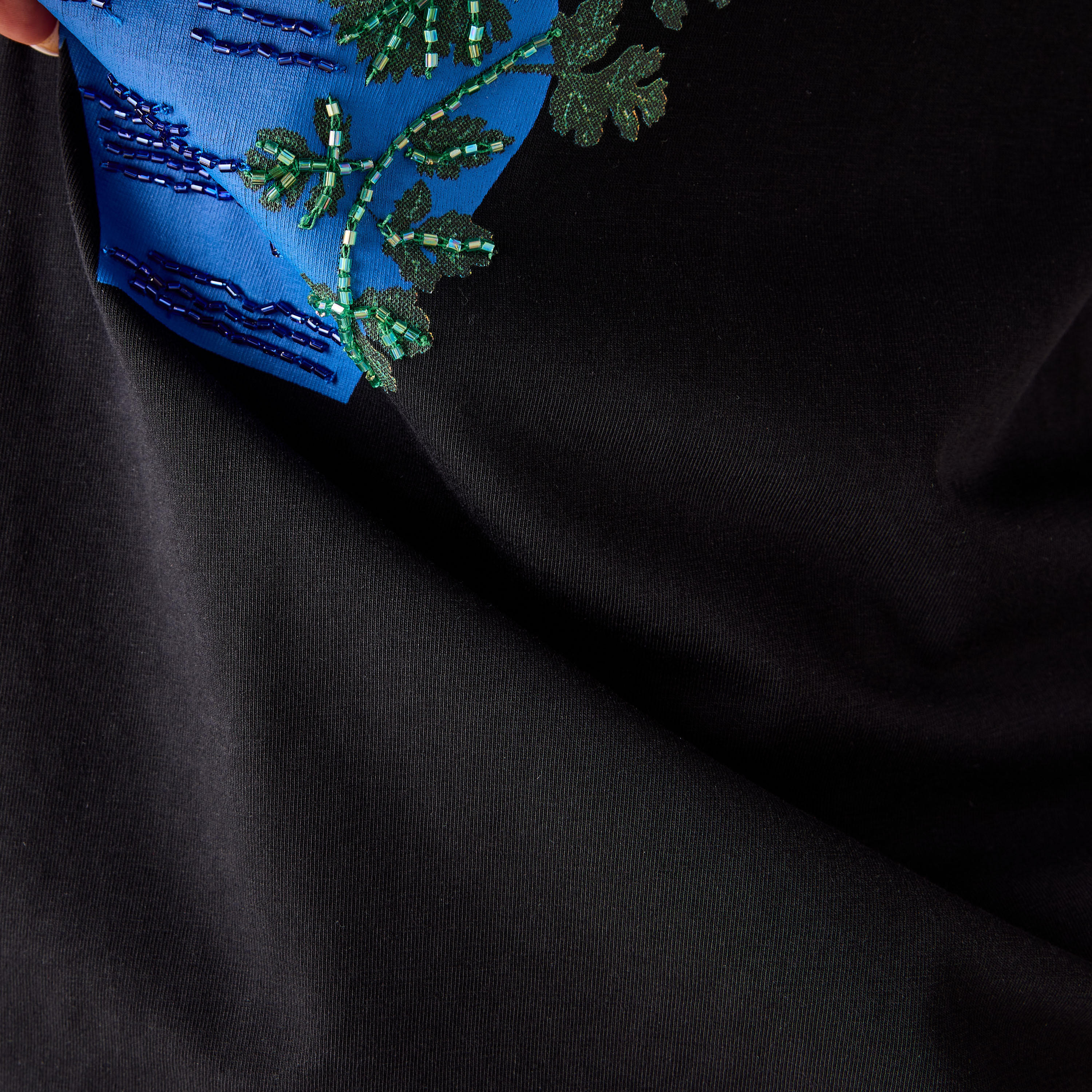 تيشيرت مزيّن زهور وياقة ضيقة مقاس كبير من أولا بوبكن-women-clothing-tshirts-image-5
