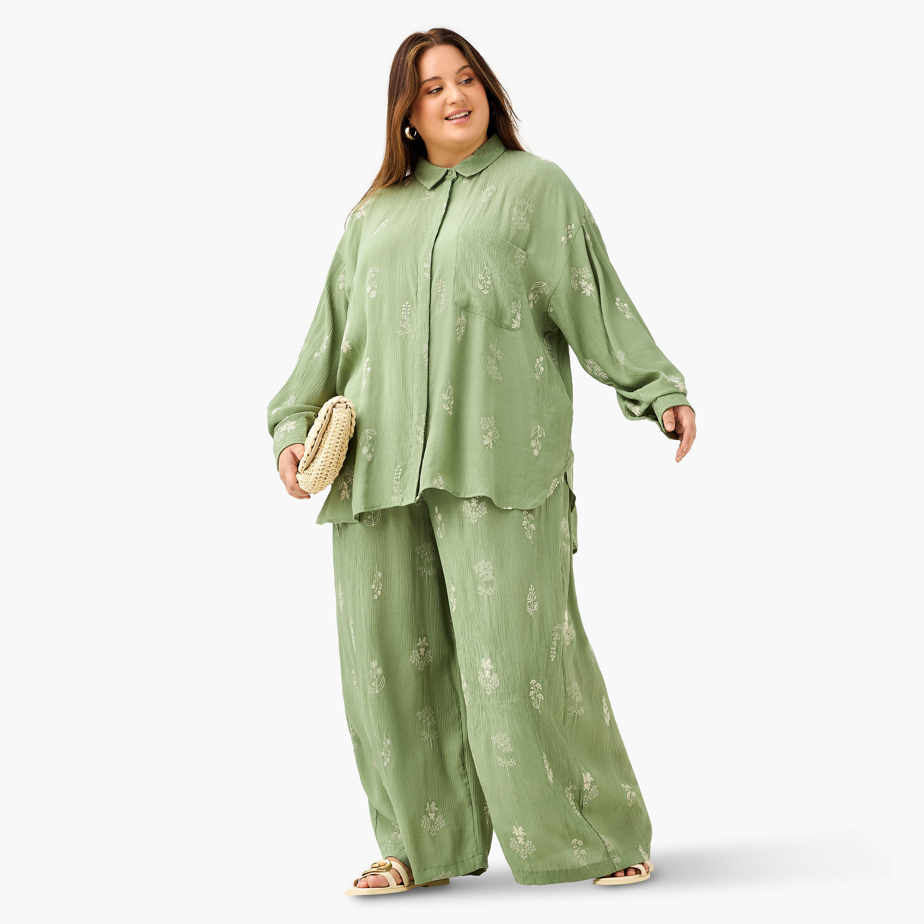 بنطلون أولا بوبكن مطرز بقصة عادية وخصر مرن - مقاسات كبيرة-women-clothing-bottoms-trousers-image-2