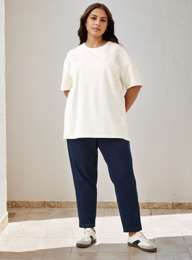تيشيرت بتطريزات زهرية مقاس كبير من أولا بوبكين-women-clothing-tshirts-image-2