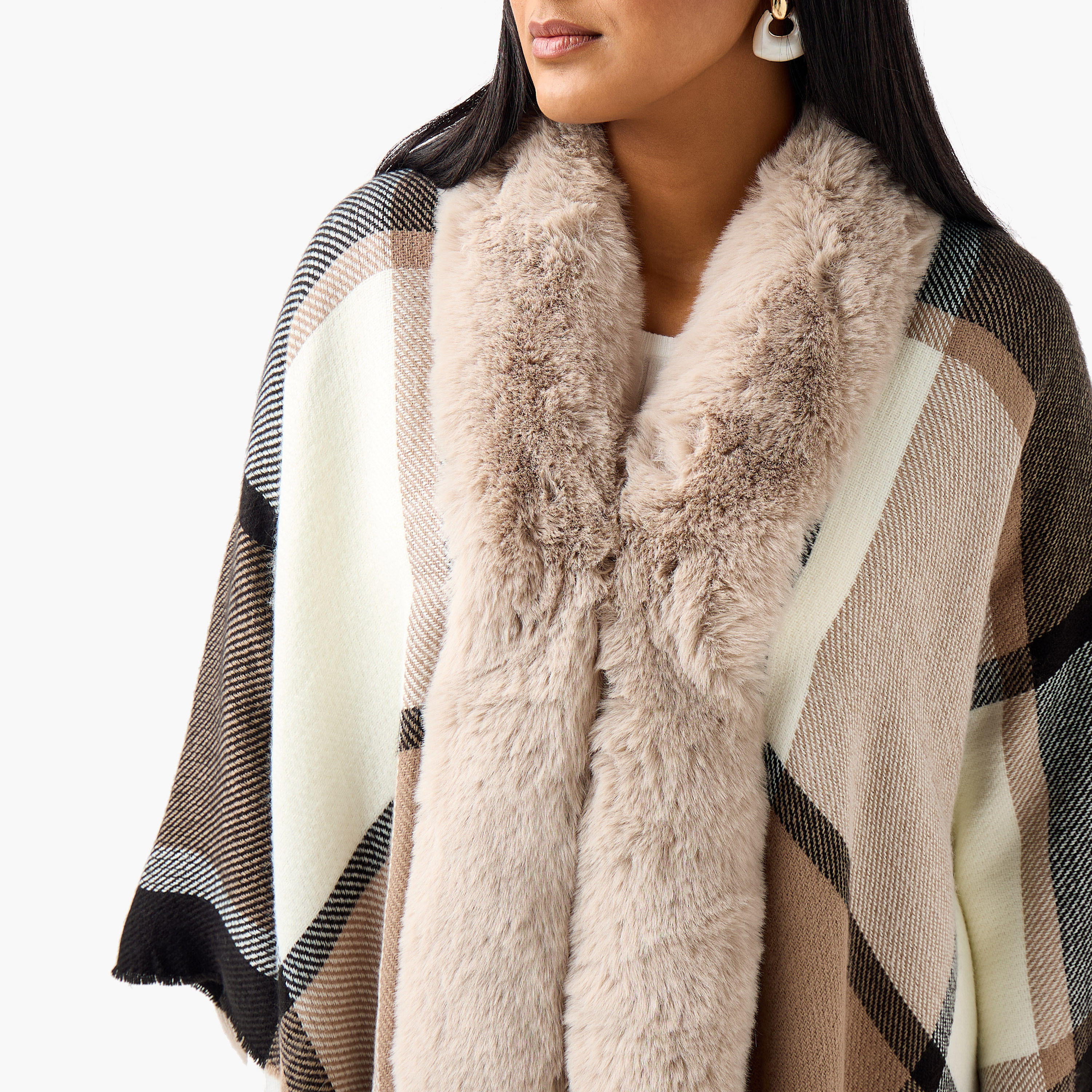 Ulla Popken Relaxed Fit Asymmetric Checked Poncho-women-winterwear-cardigansandjumpers-cardigans-image-5
