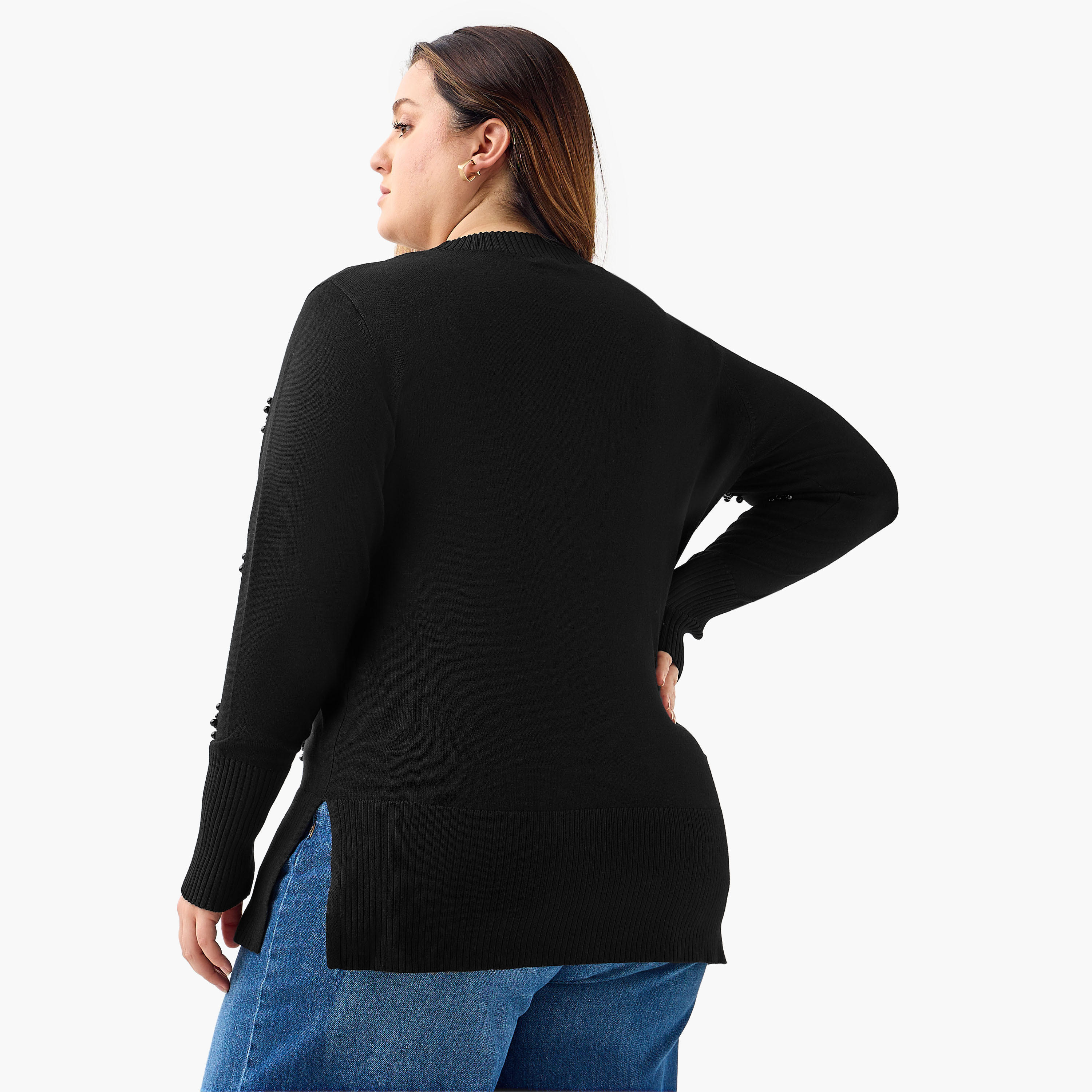 كنزة بقصّة مريحة مزينة باللؤلؤ وياقة مستديرة من أولا بوبكن-women-clothing-cardigansandjumpers-jumpers-image-2
