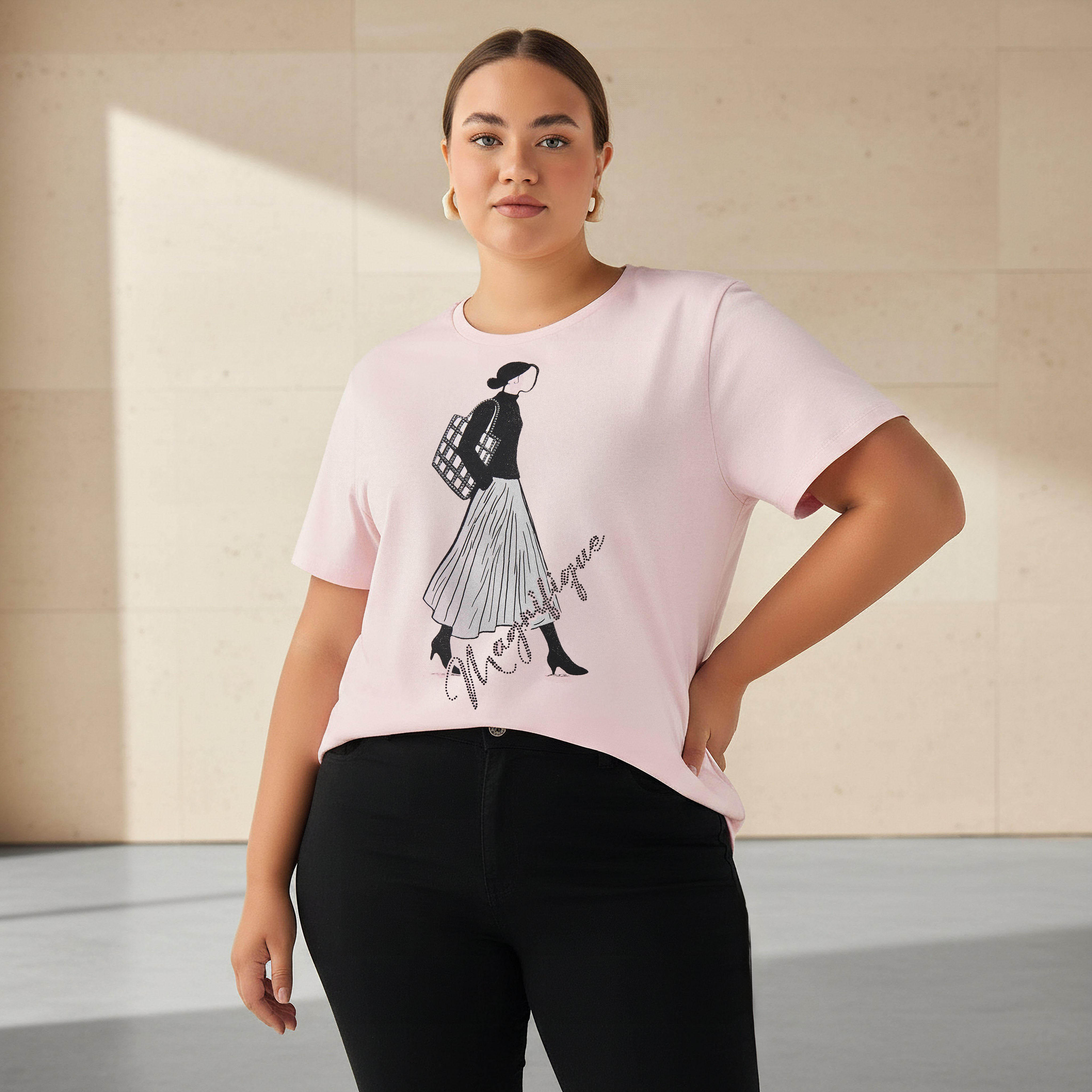 تيشيرت قطن بقصة مريحة وطبعات جرافيك من أولا بوبكين-women-clothing-tshirts-image-1