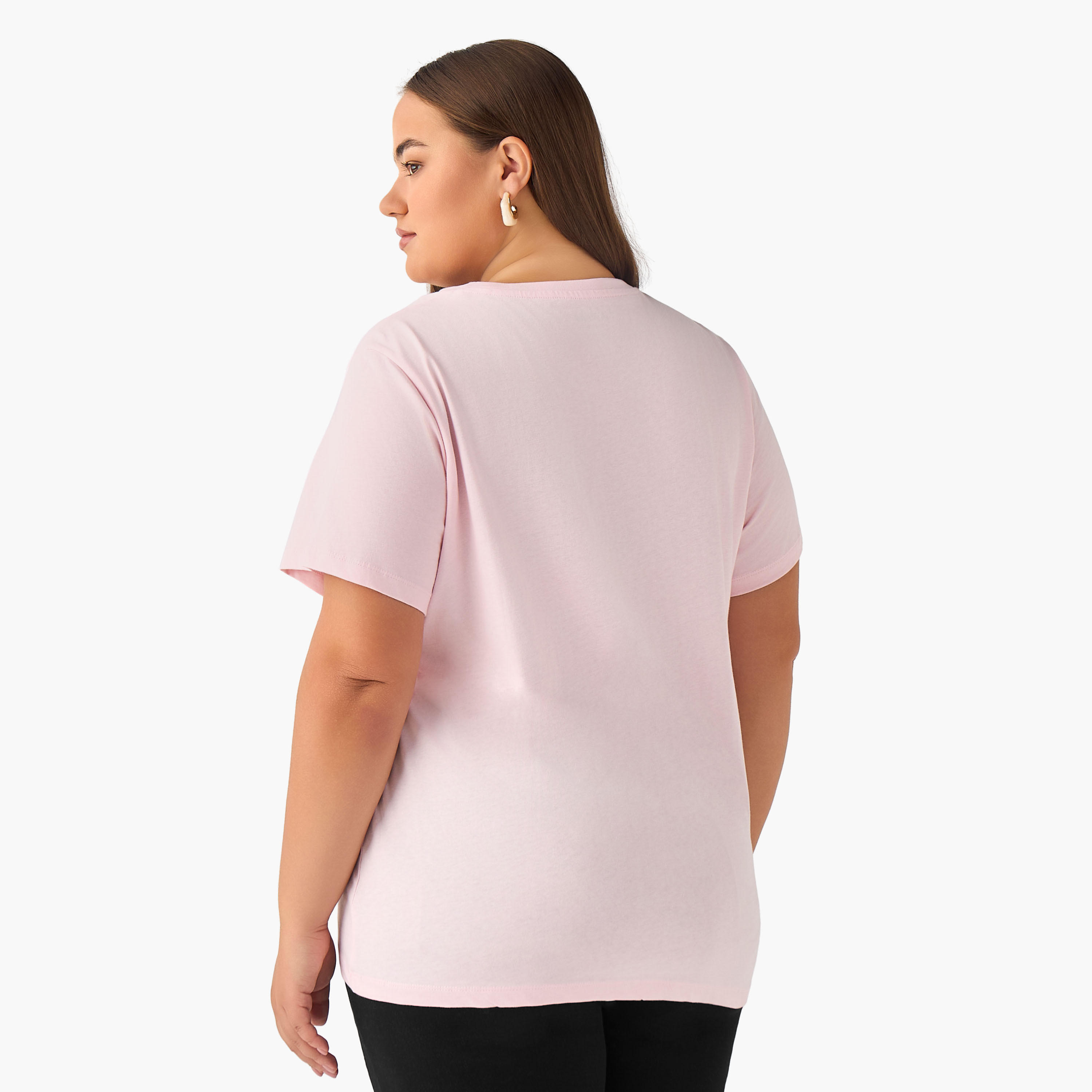 تيشيرت قطن بقصة مريحة وطبعات جرافيك من أولا بوبكين-women-clothing-tshirts-image-3