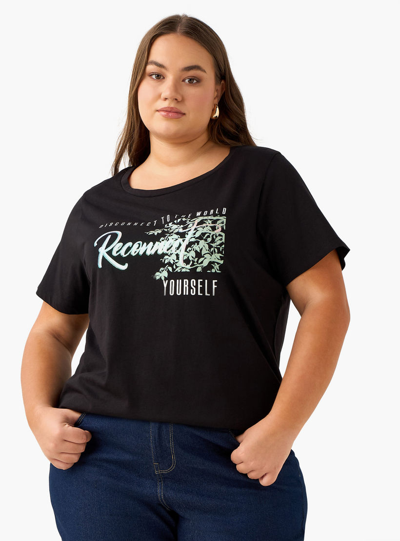 تيشيرت بقصة مريحة وطبعات جرافيك من أولا بوبكين-women-clothing-tshirts-image-3