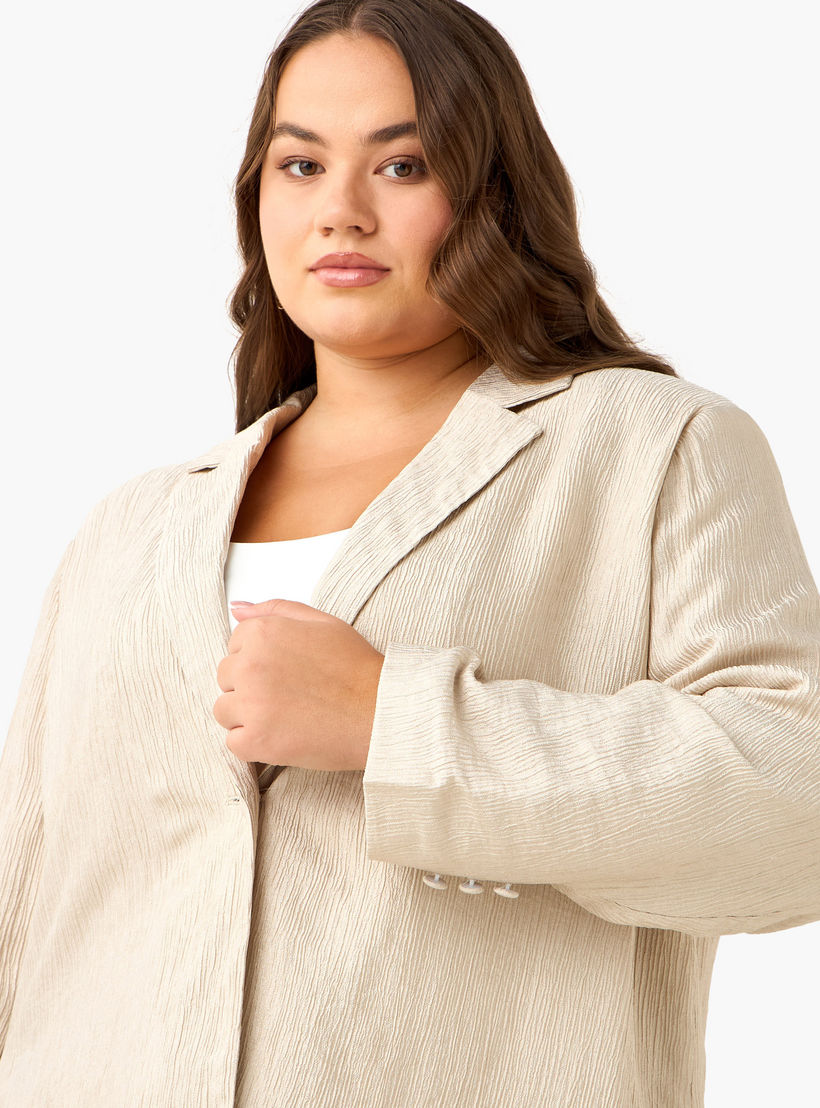 بليزر بقصّة مريحة بارز الملمس للنساء من أولا بوبكن-women-clothing-coatsandjackets-blazers-image-5