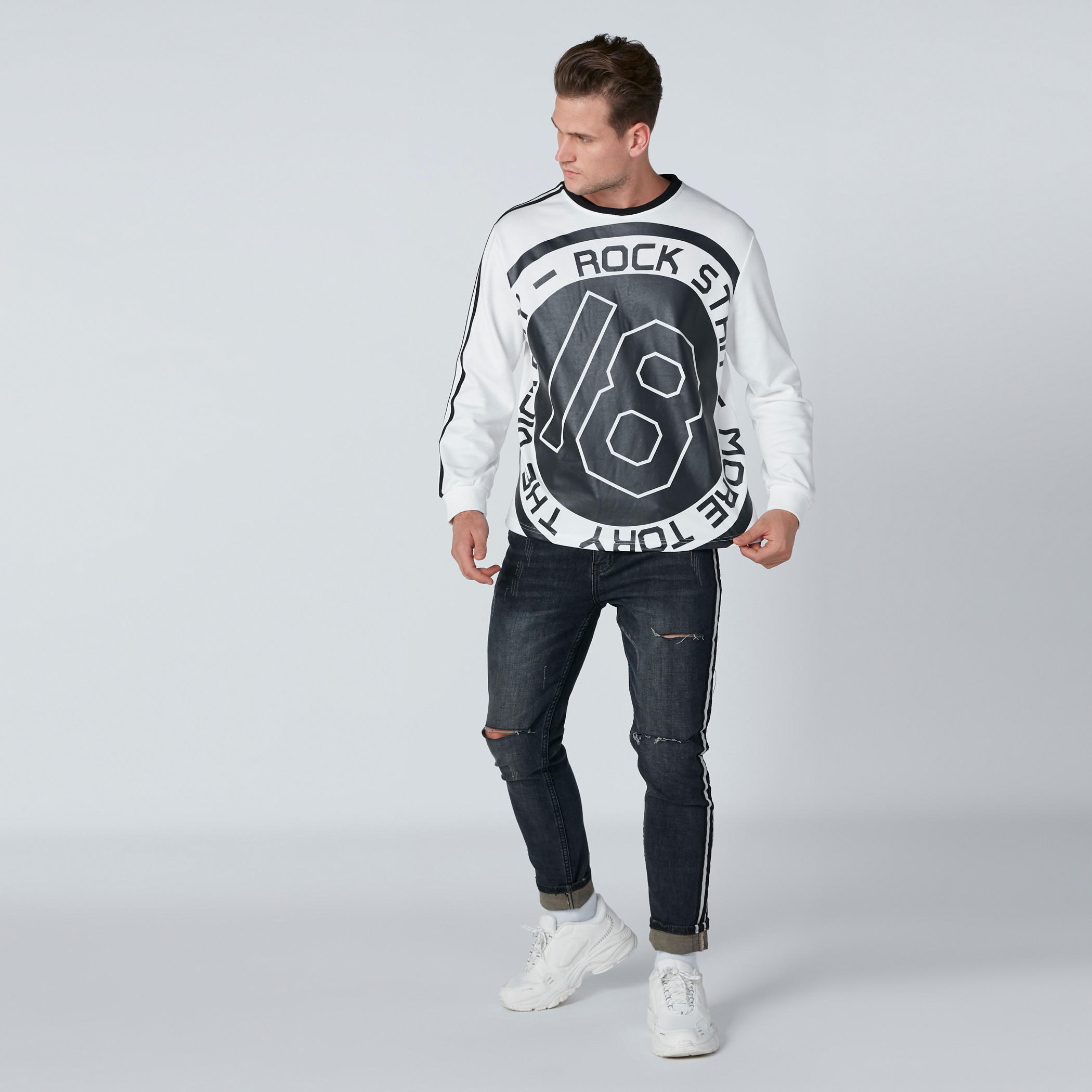 سويت شيرت بياقة مستديرة وطبعات-men-clothing-sweatersandpullovers-image-2