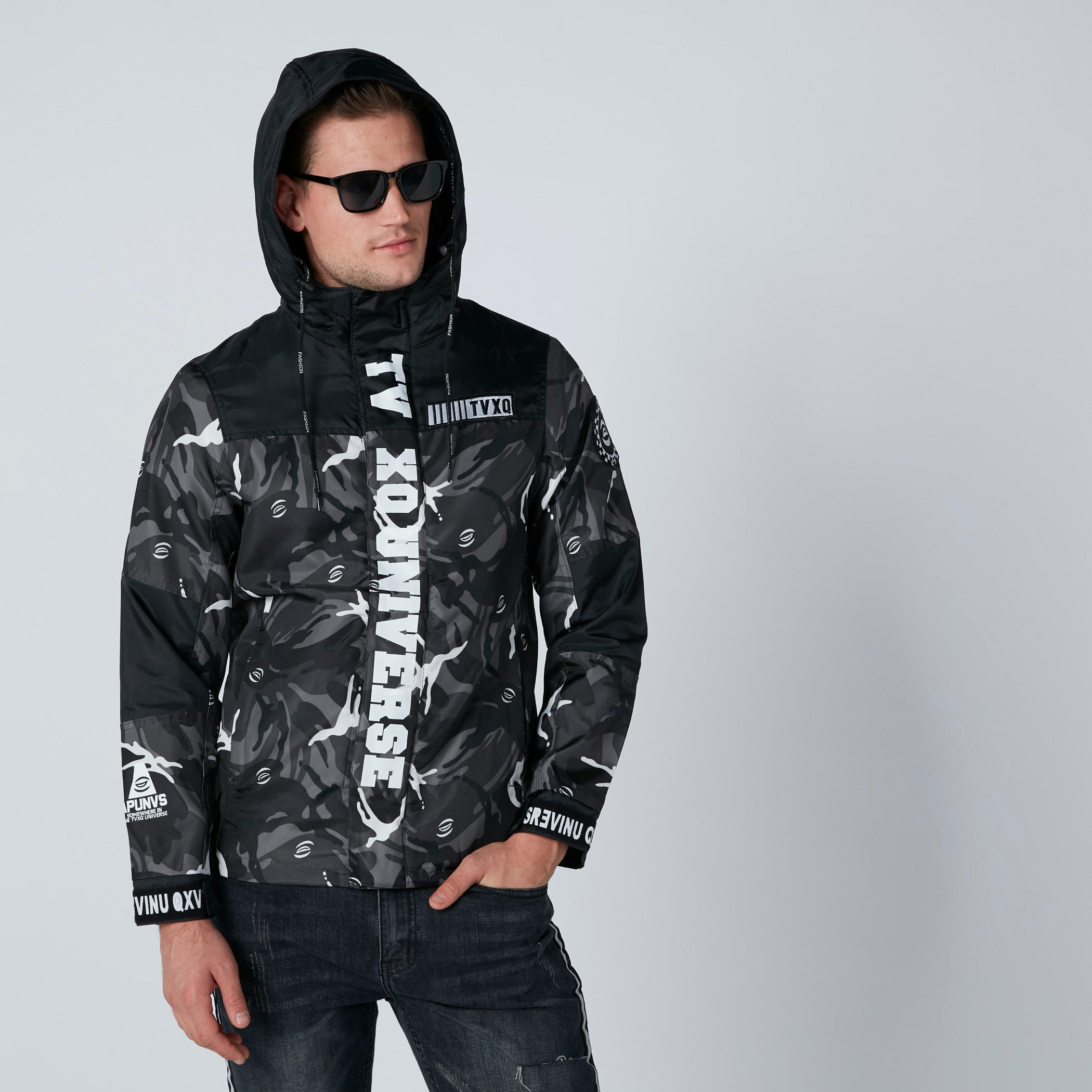 جاكيت بقبعة وأكمام طويلة وطبعات-men-clothing-jacketsandblazers-jackets-image-6