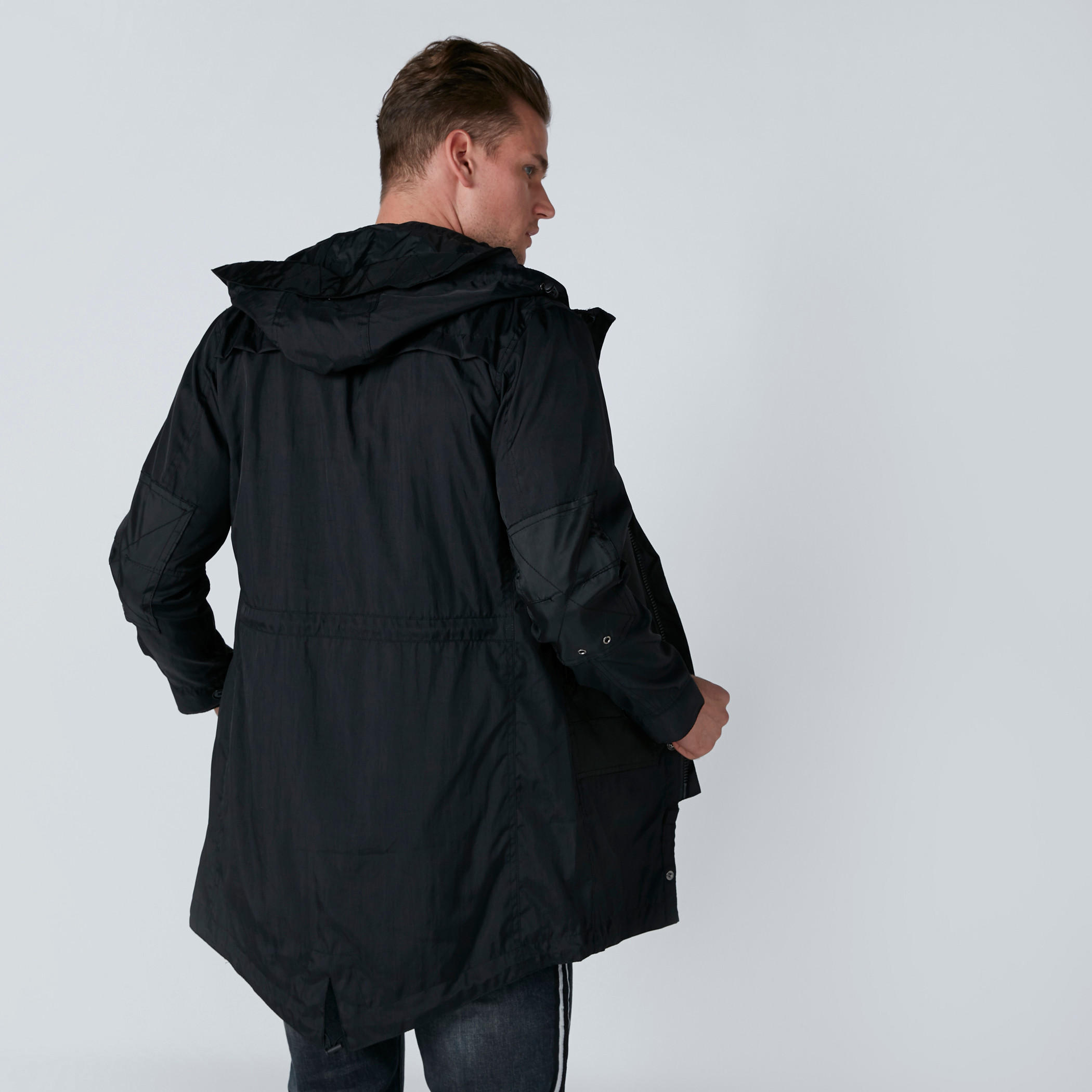 جاكيت طويل بقبعة وسحّاب إغلاق-men-clothing-jacketsandblazers-coats-image-2