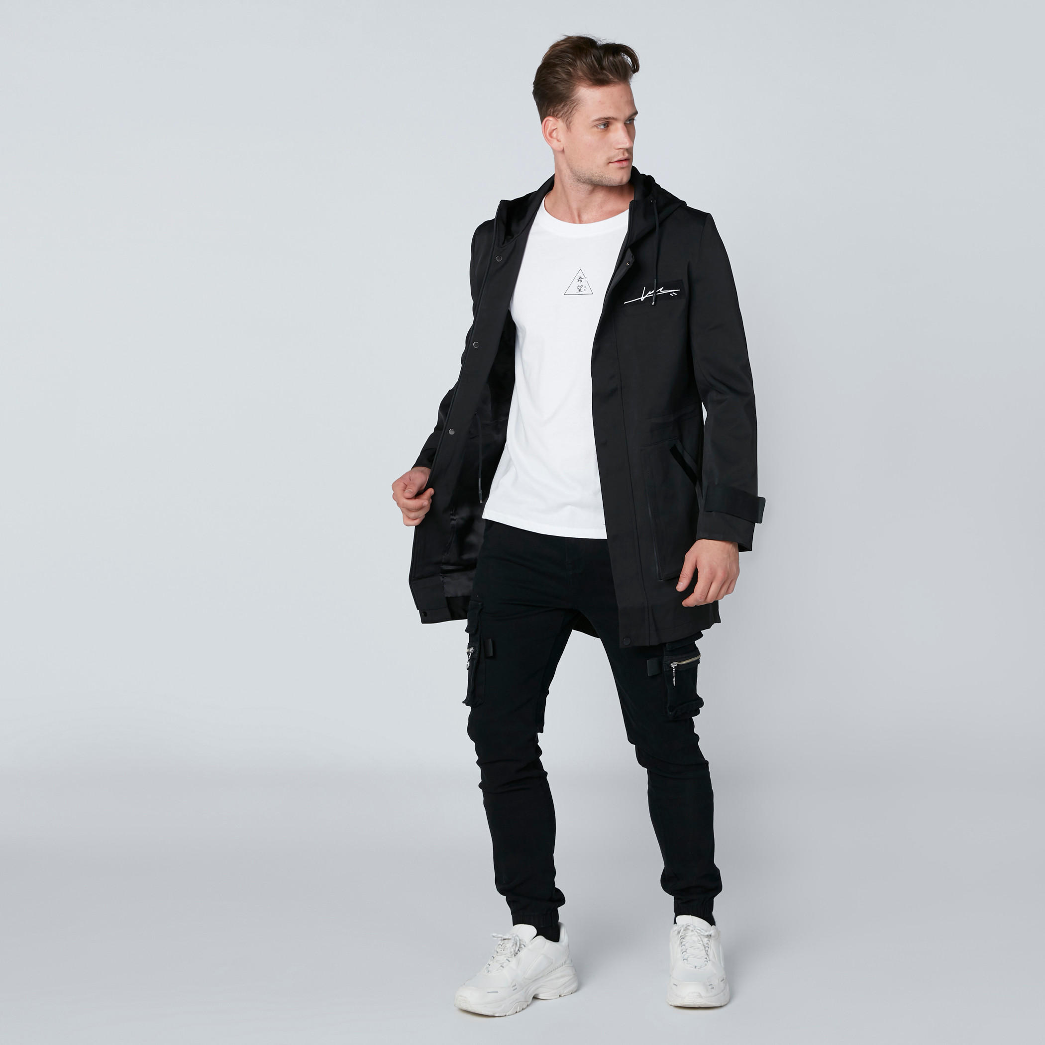 معطف طويل بسحّاب إغلاق وتزيينات مطرّزة-men-clothing-jacketsandblazers-coats-image-3