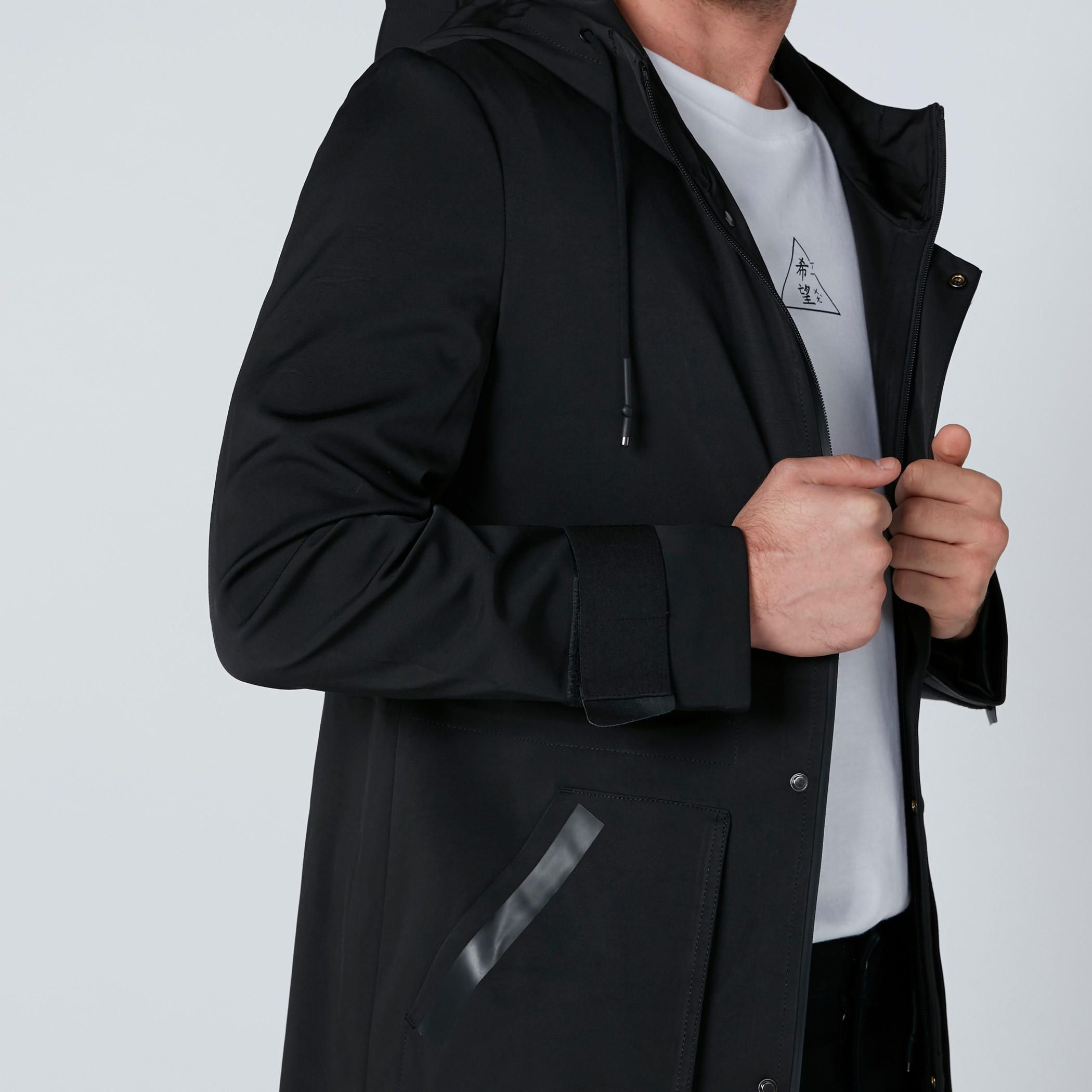 معطف طويل بسحّاب إغلاق وتزيينات مطرّزة-men-clothing-jacketsandblazers-coats-image-6