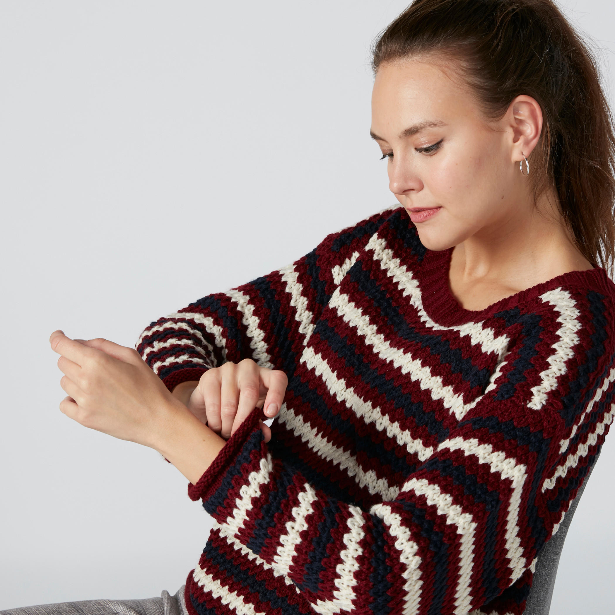 Striped Round Neck Sweater with Long Sleeves-women-clothing-cardigansandjumpers-jumpers-image-4