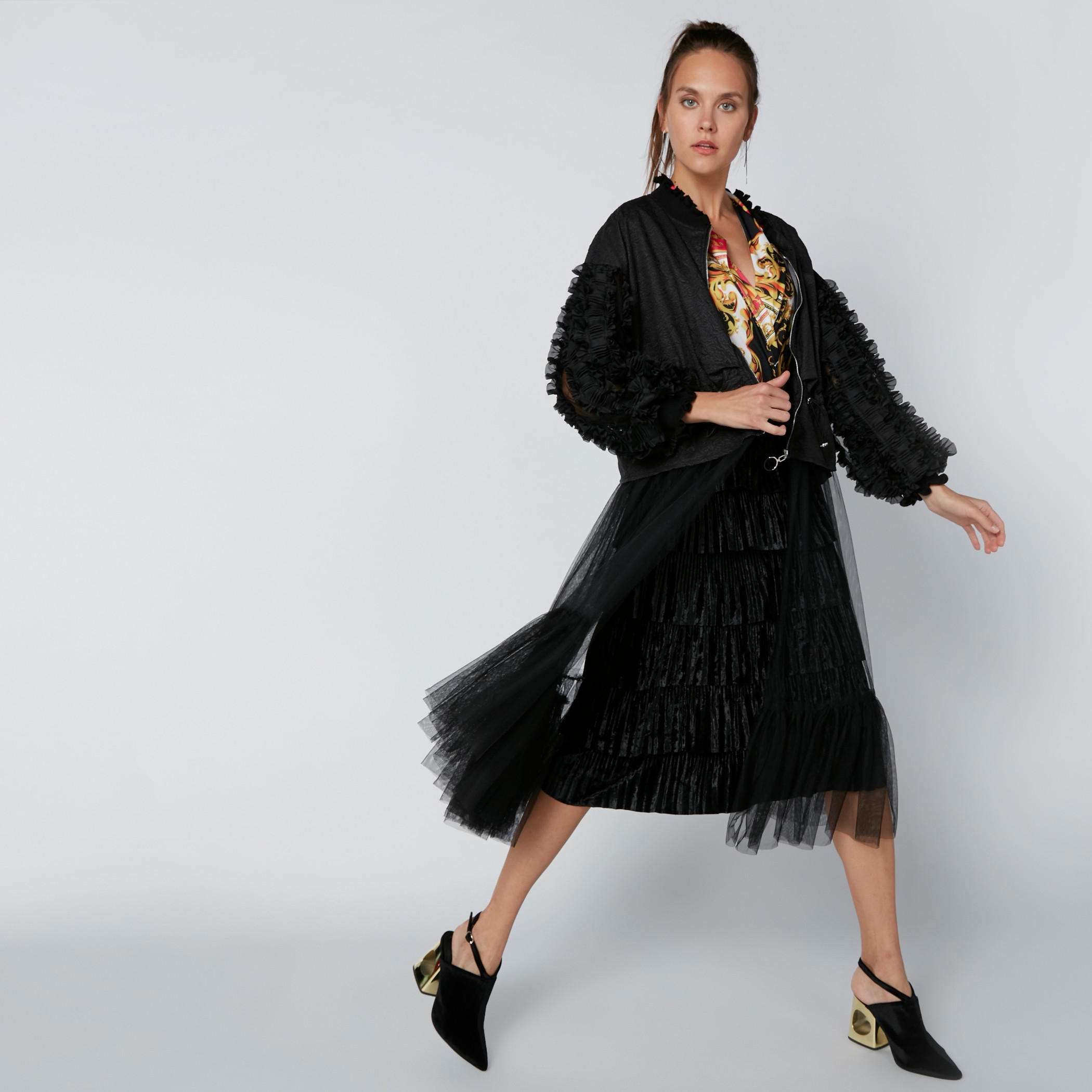 جاكيت شبكي بأكمام كشكش وسحّاب إغلاق-women-winterwear-coatsandjackets-jackets-image-2