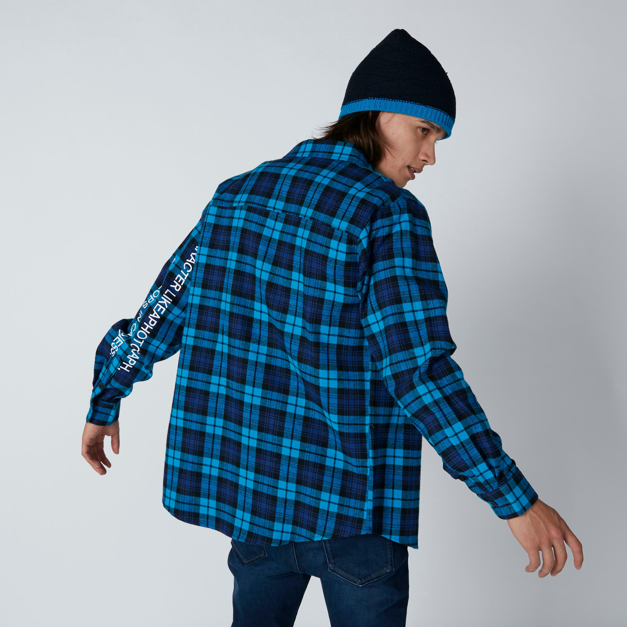 قميص كاروهات بأكمام طويلة بطبعات وجيب-men-clothing-shirts-image-4