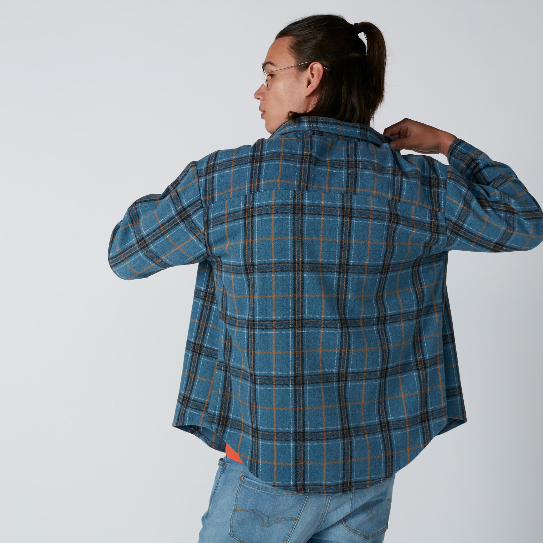 جاكيت كاروهات بأكمام طويلة وأزرار-men-clothing-shirts-image-3