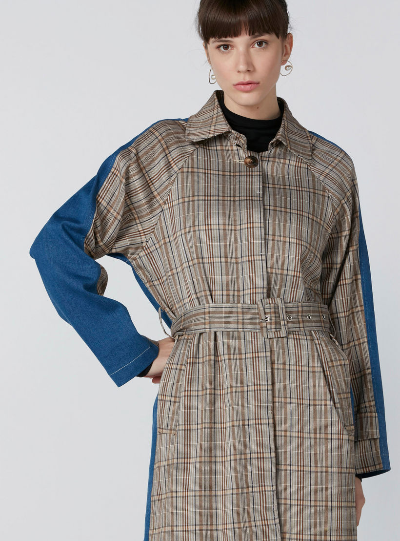 Chequered Overcoat in Regular Fit-women-clothing-coatsandjackets-coats-image-5