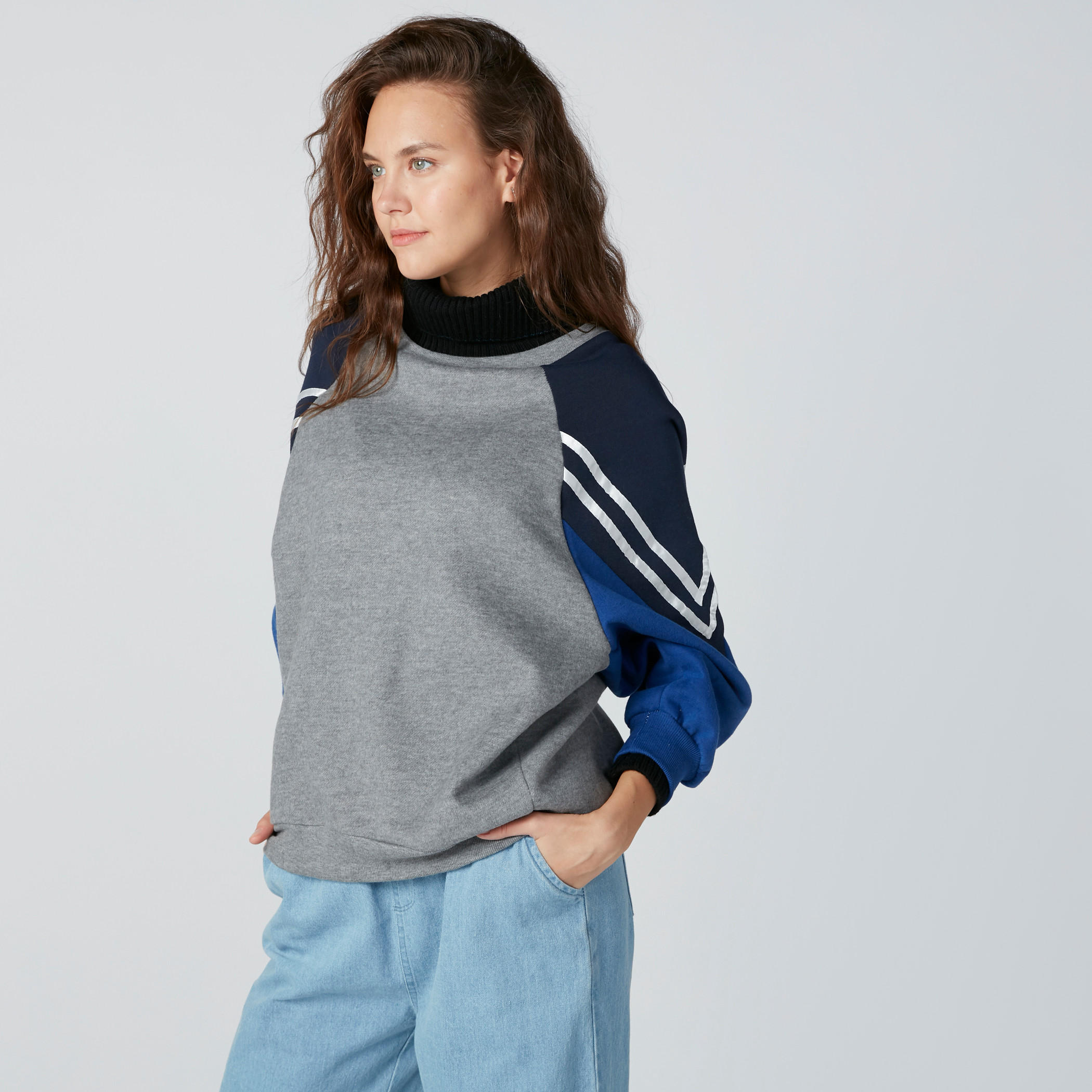 سويتر مقلم بياقة عالية وأكمام طويلة-women-clothing-cardigansandjumpers-jumpers-image-3